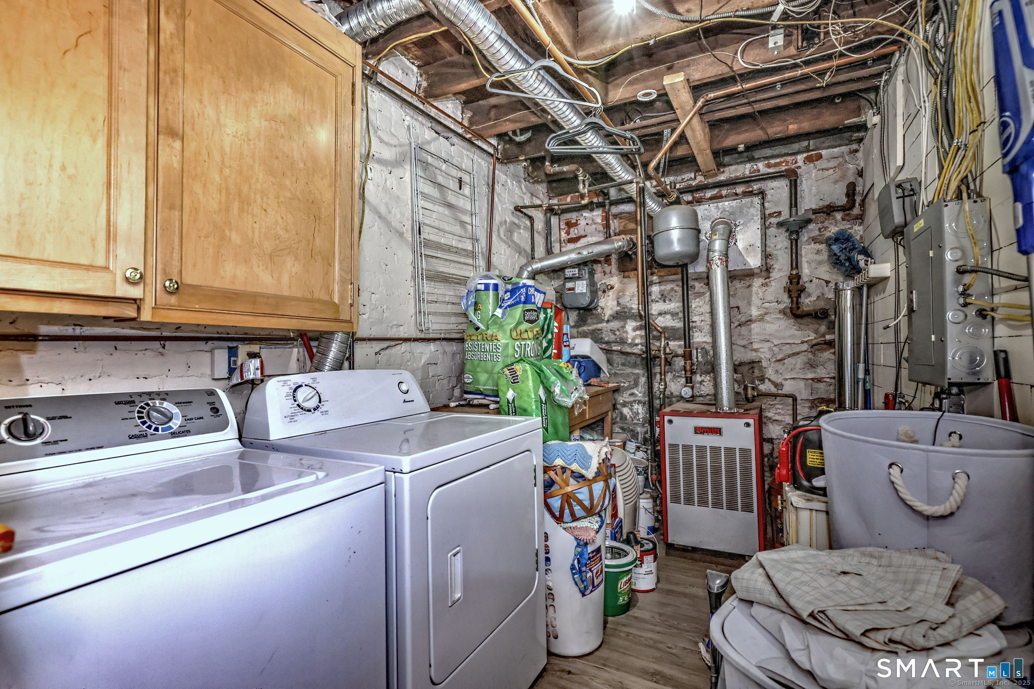 11 William Street Property Photo 37
