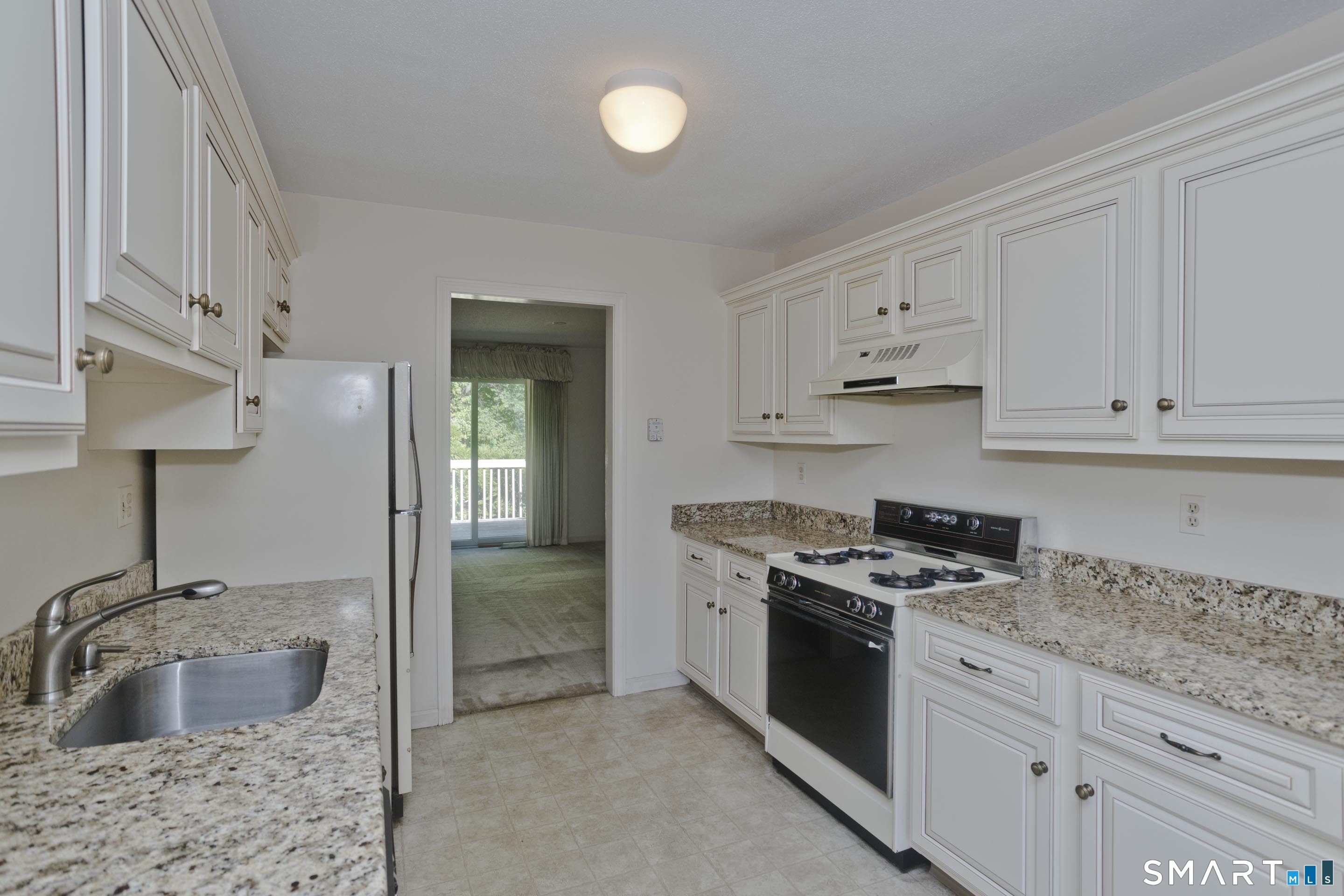 465 The 465 Meadows Property Photo 3