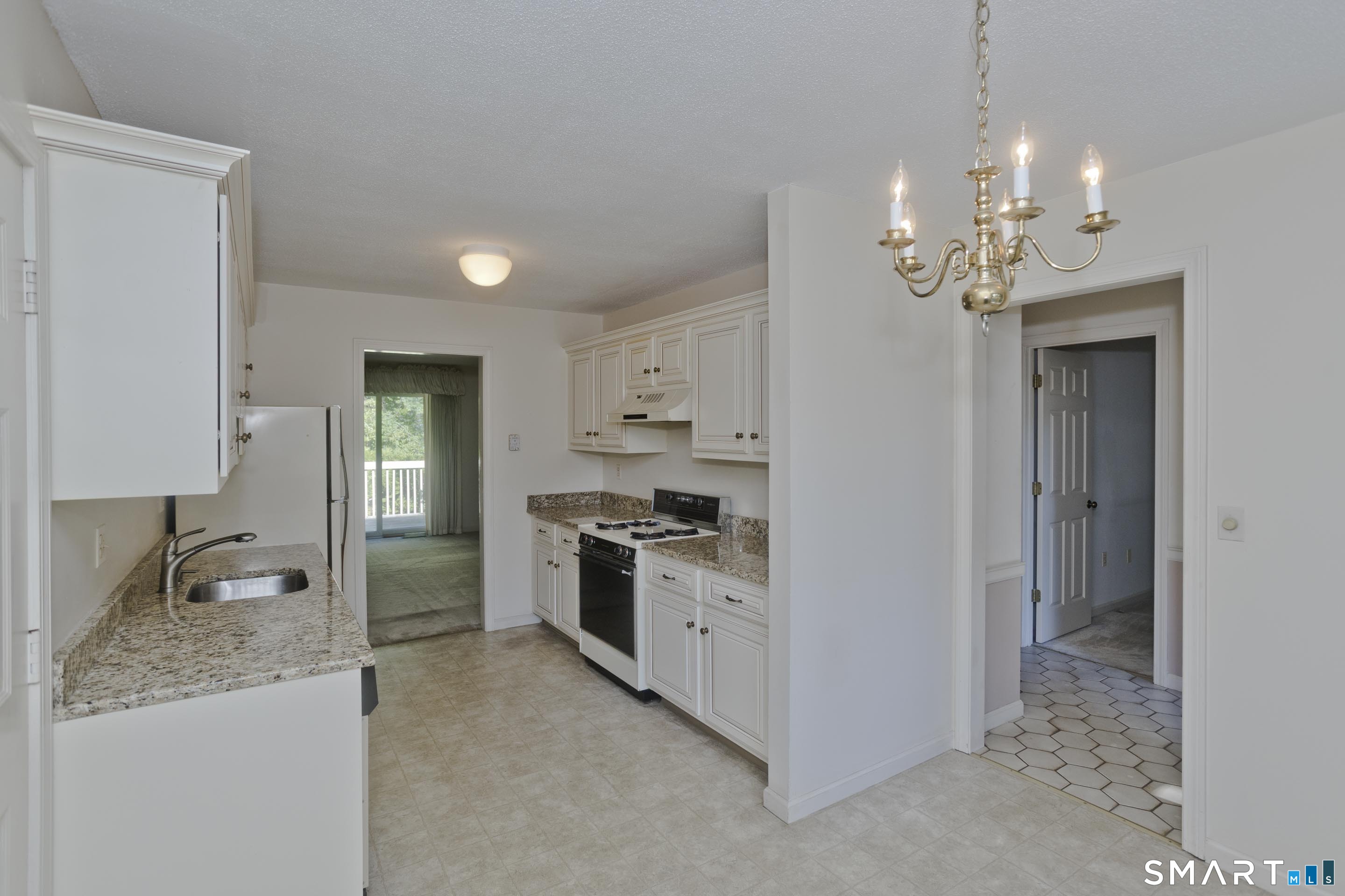 465 The 465 Meadows Property Photo 6