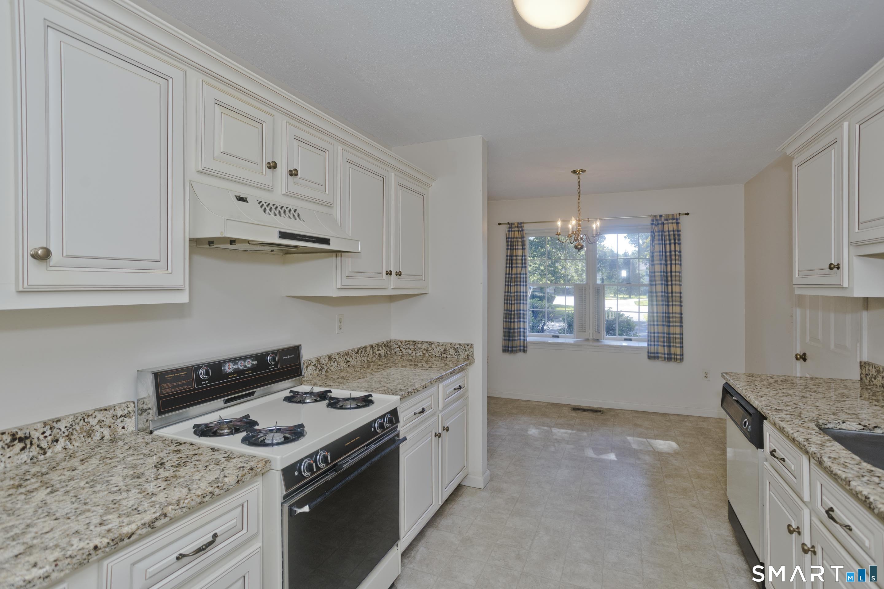 465 The 465 Meadows Property Photo 11