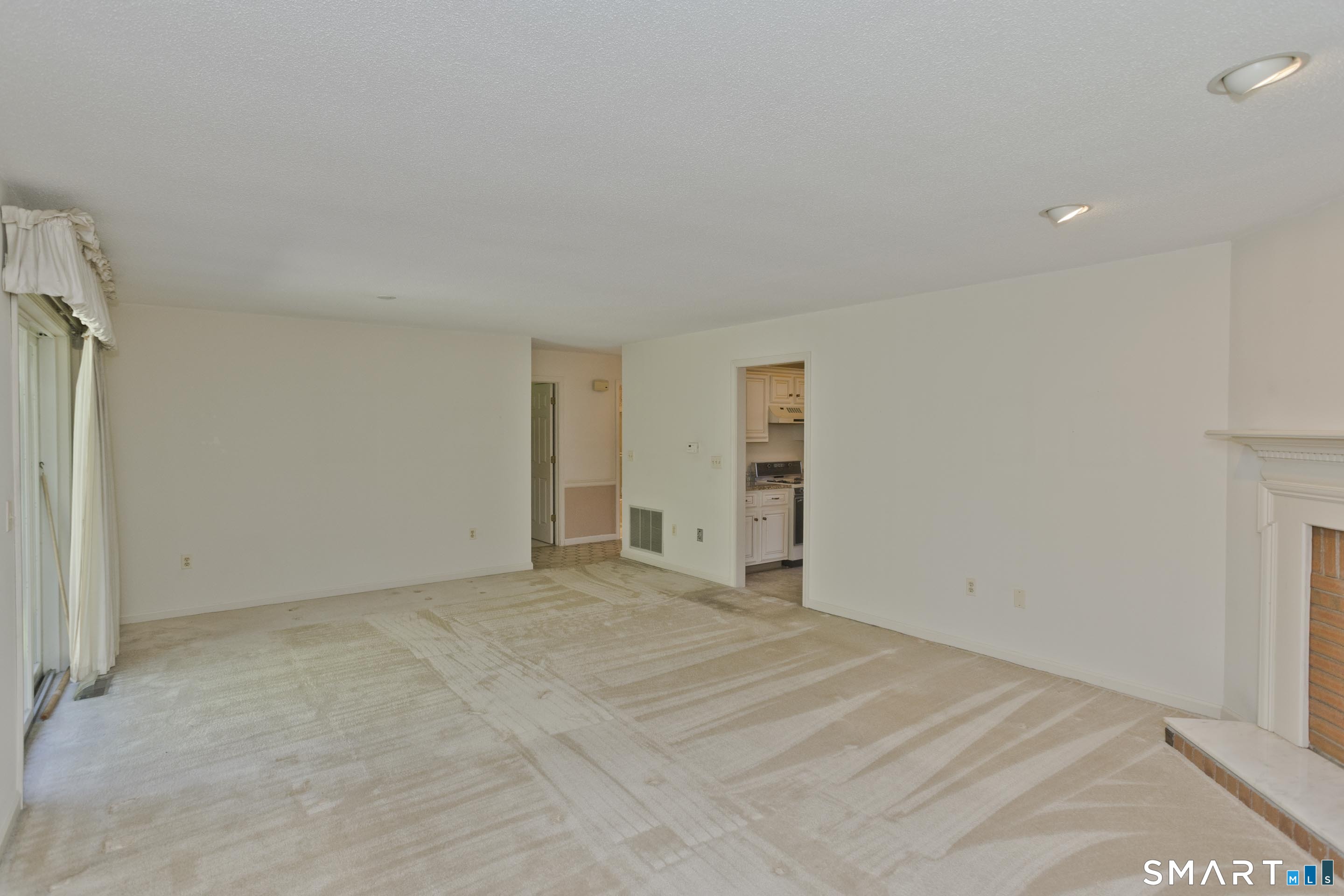 465 The 465 Meadows Property Photo 15