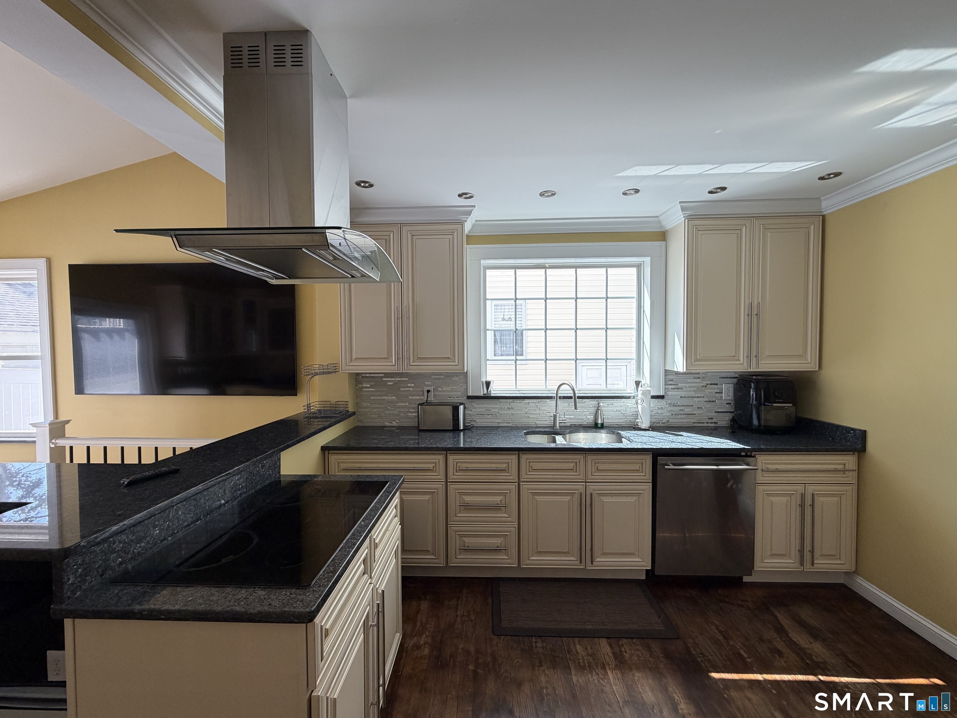 15 Overland Avenue Property Photo 8