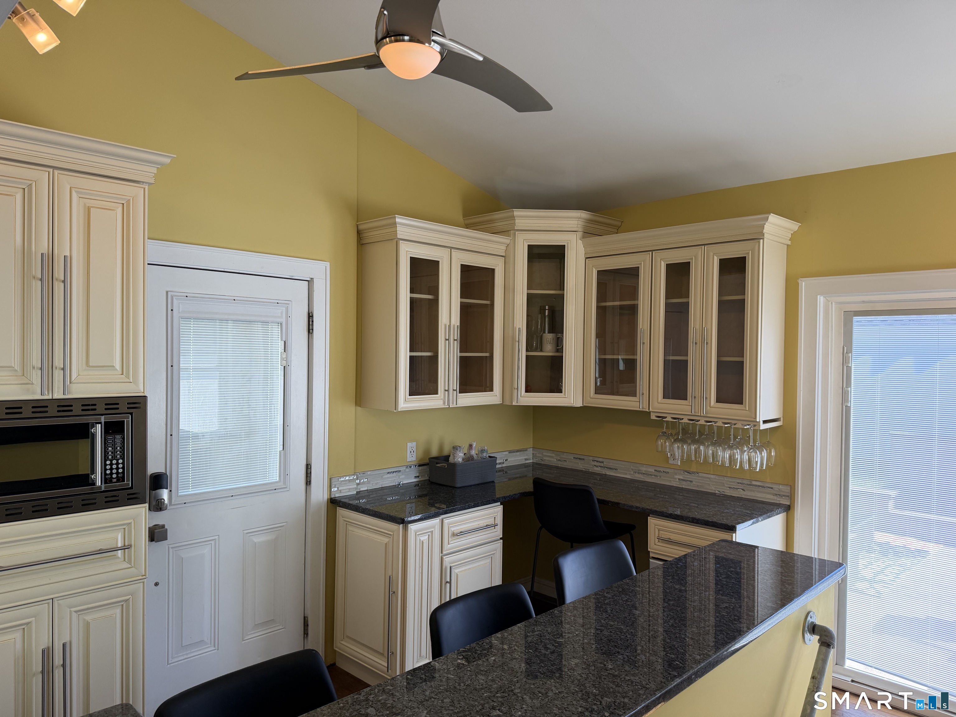 15 Overland Avenue Property Photo 11