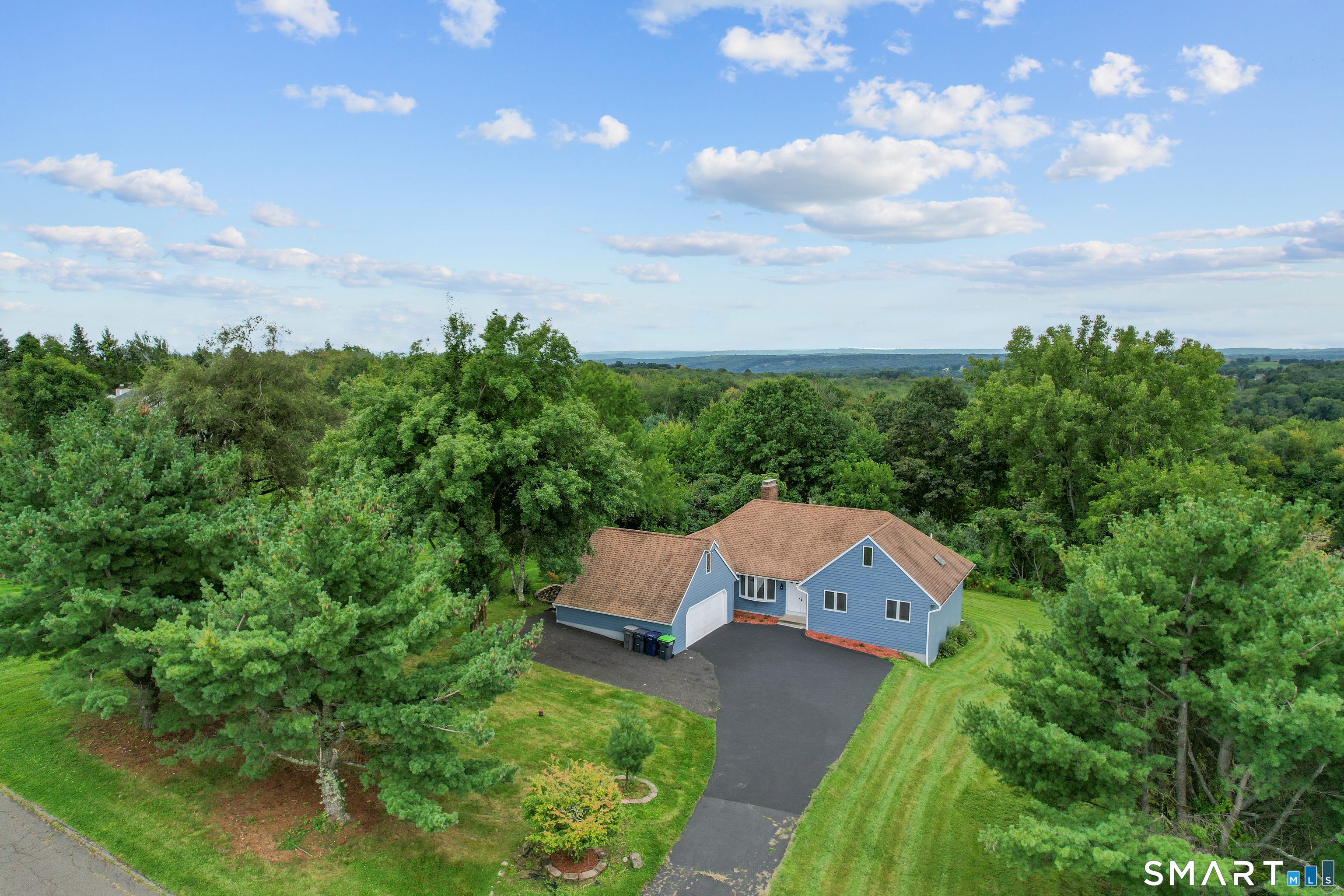 4 Bayview Circle Property Photo 1