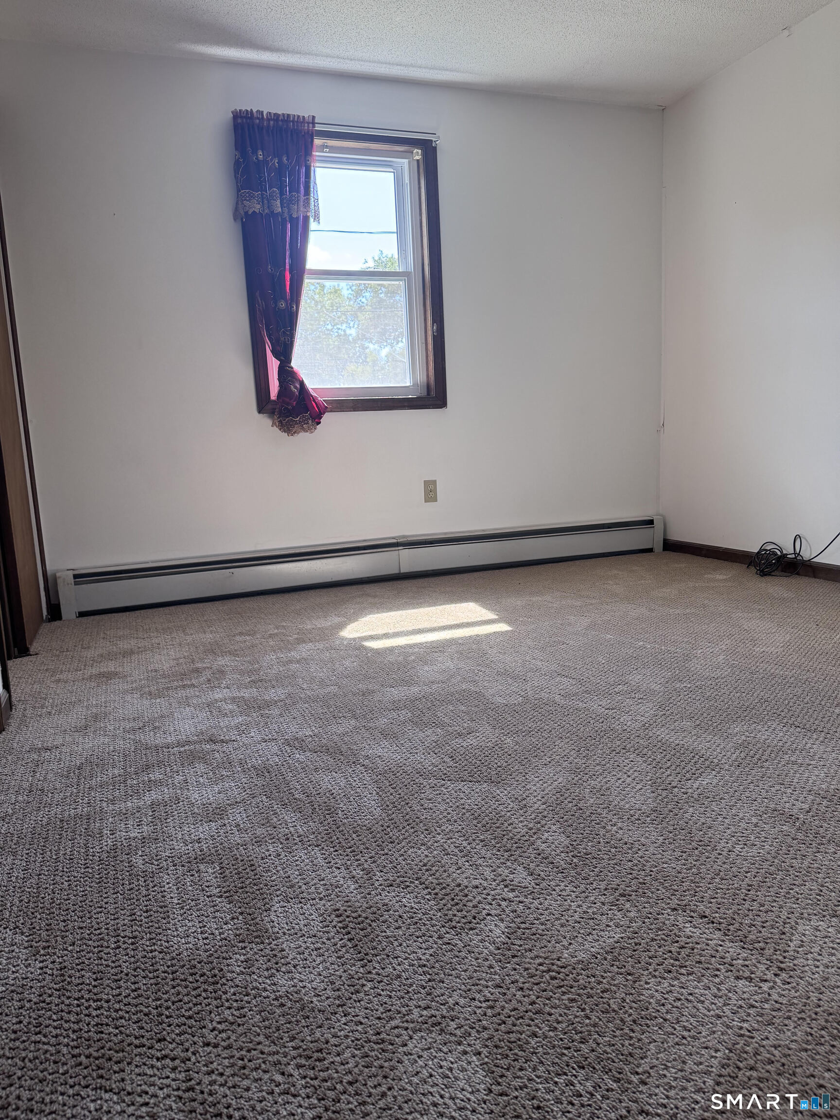 24205592 Property Photo 6