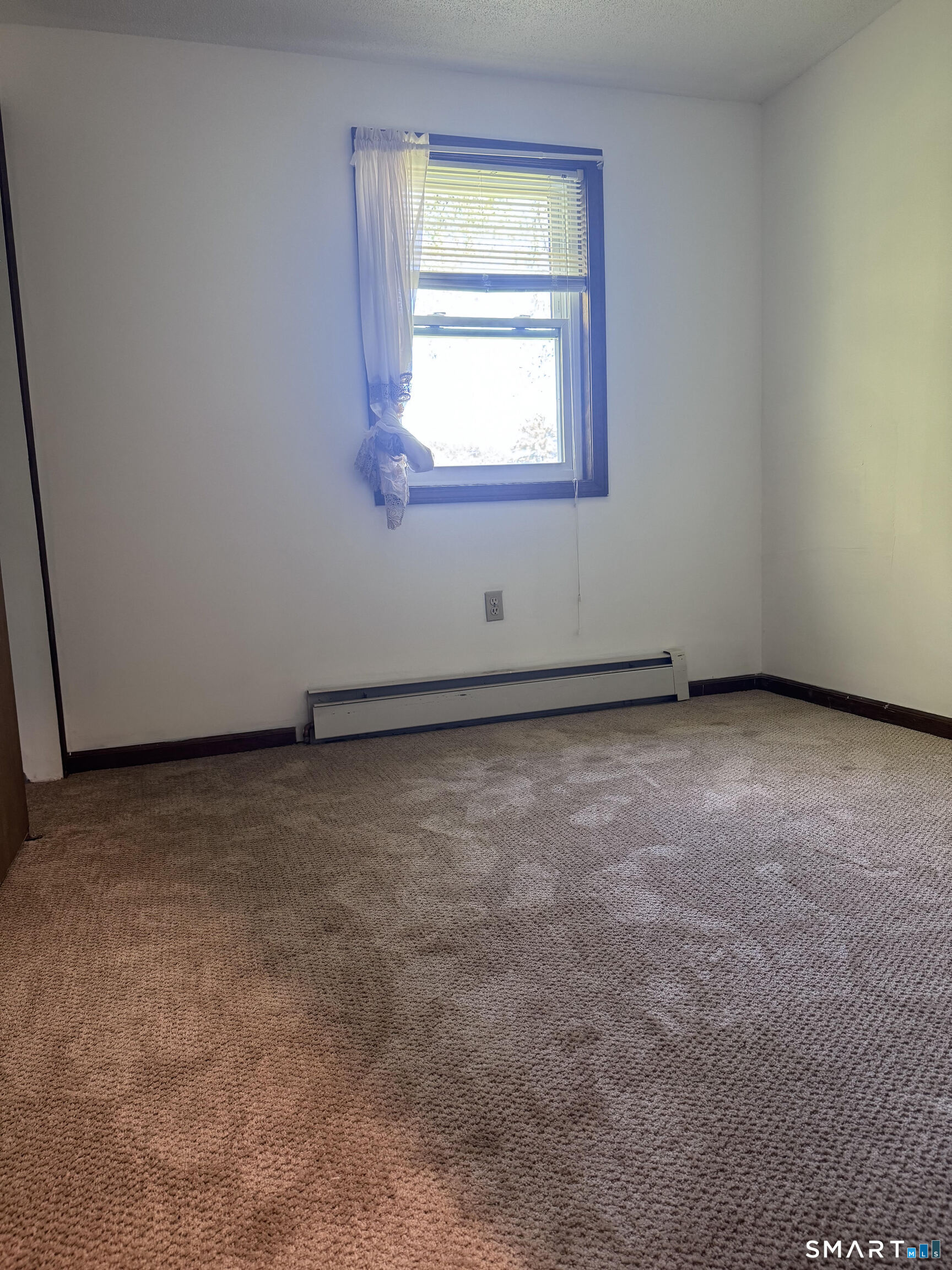 24205592 Property Photo 8