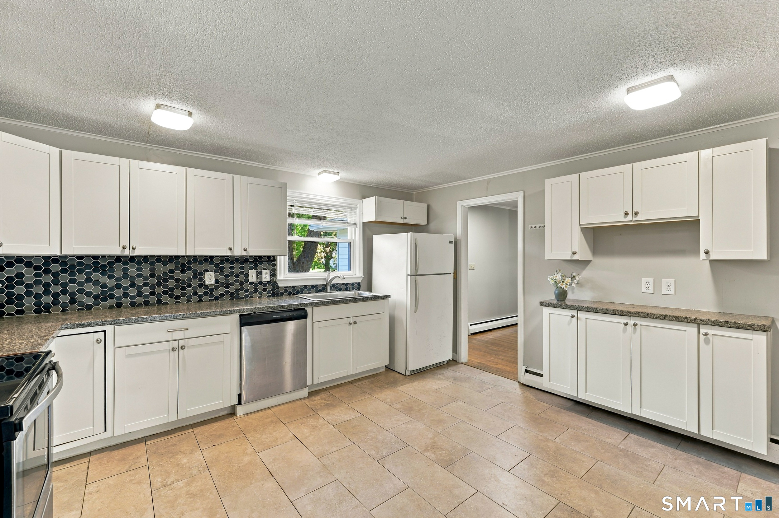 9 Alderwood Drive Property Photo 7