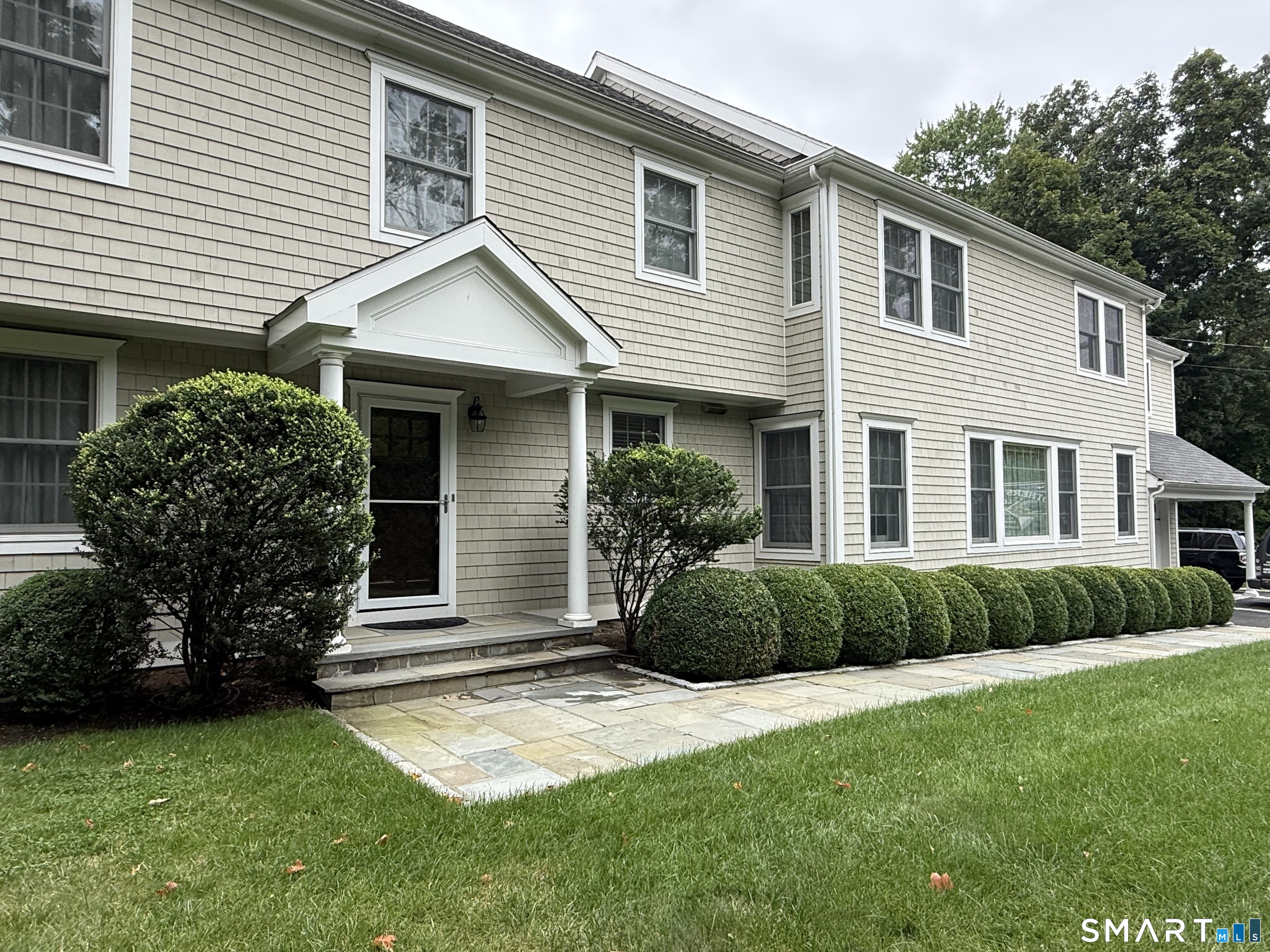 288 Noroton Avenue Property Photo 1