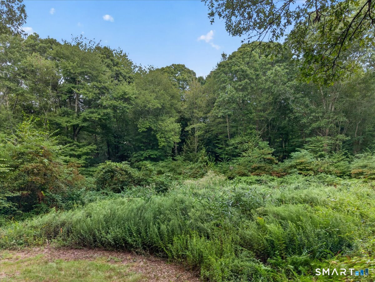 174 Montauk Avenue Property Photo 26