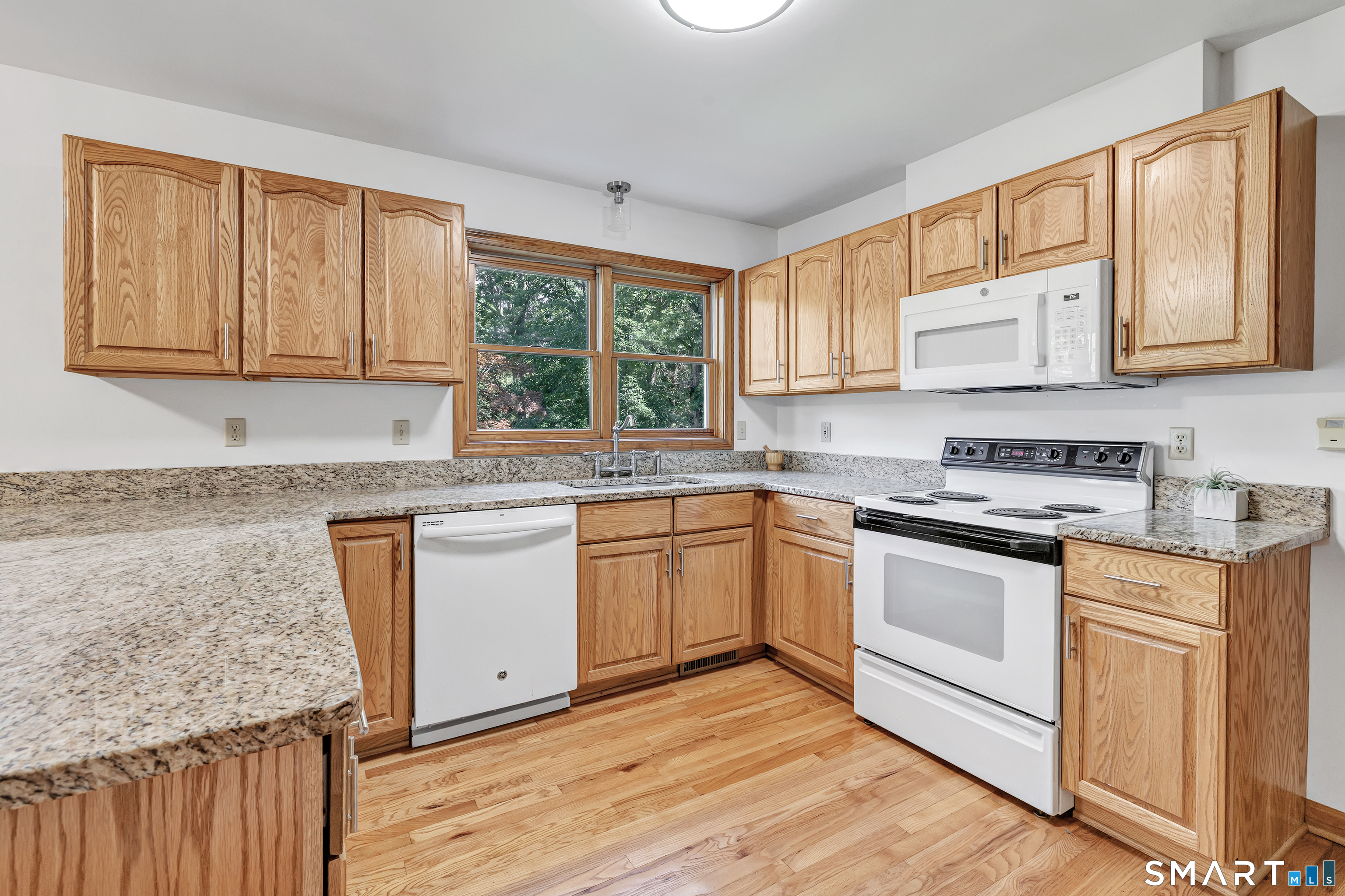 379 Waverly Road Property Photo 13