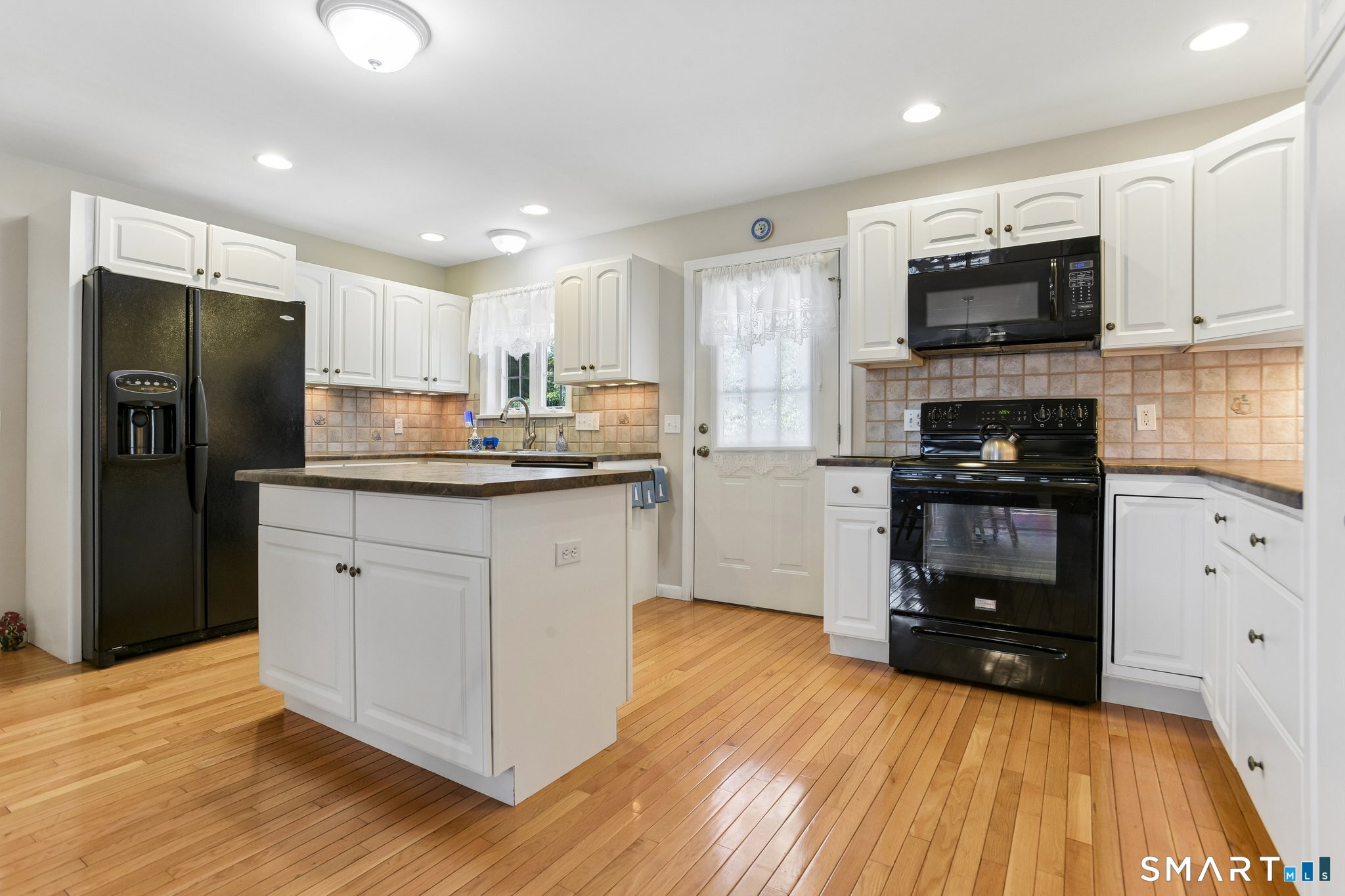 18 Giovanni Drive Property Photo 13