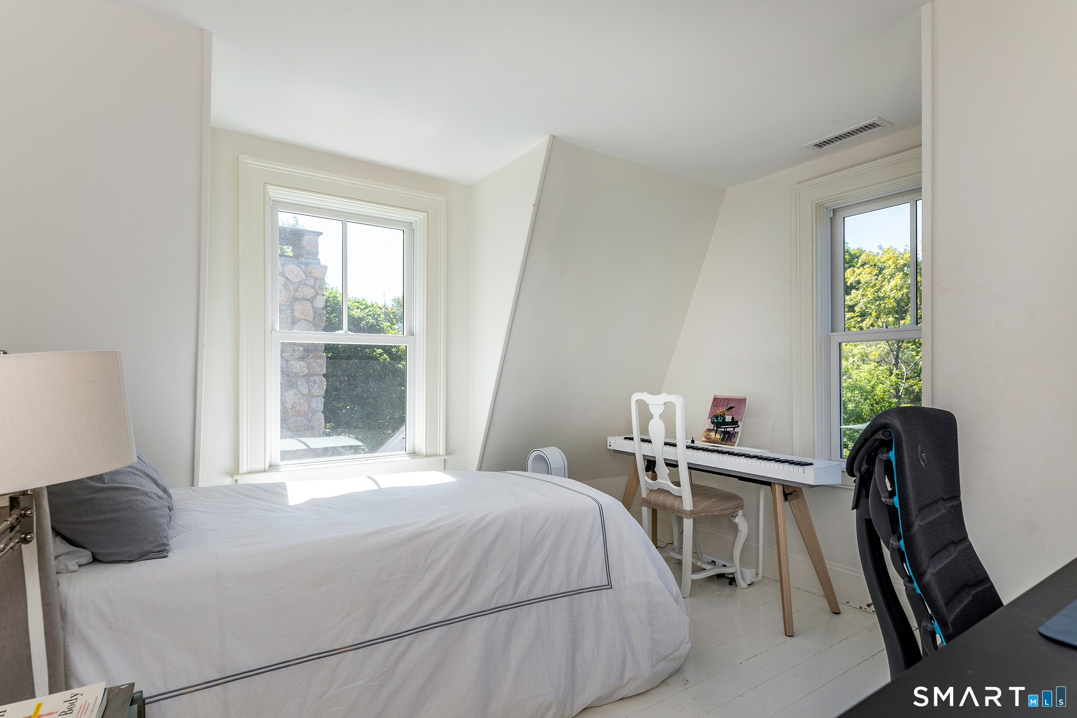 135 Wykeham Road Property Photo 22