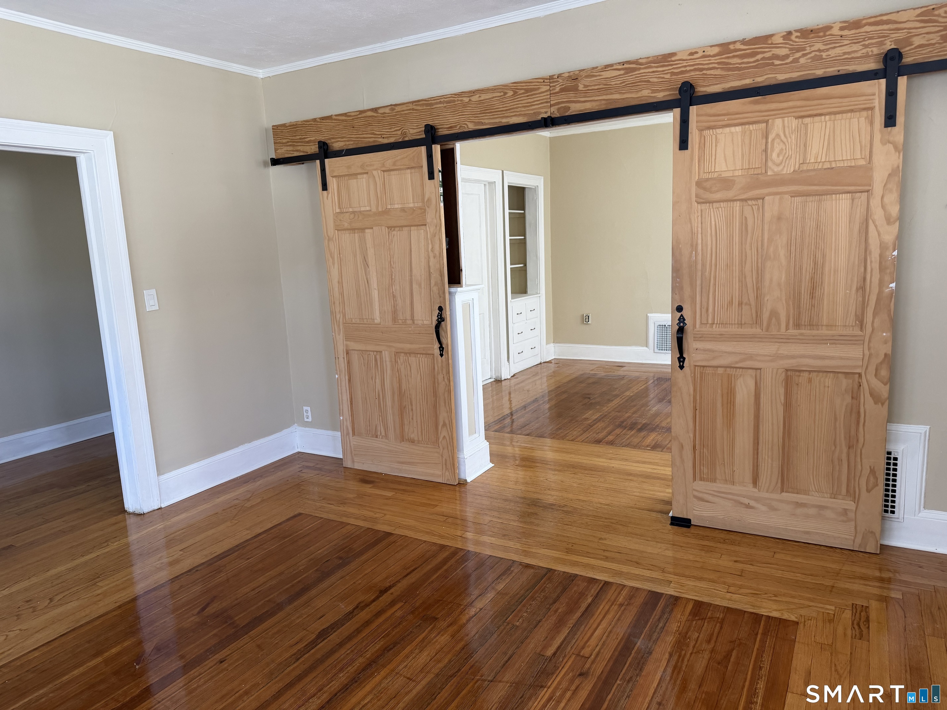 411 Ellis Second Floor Street Property Photo 16
