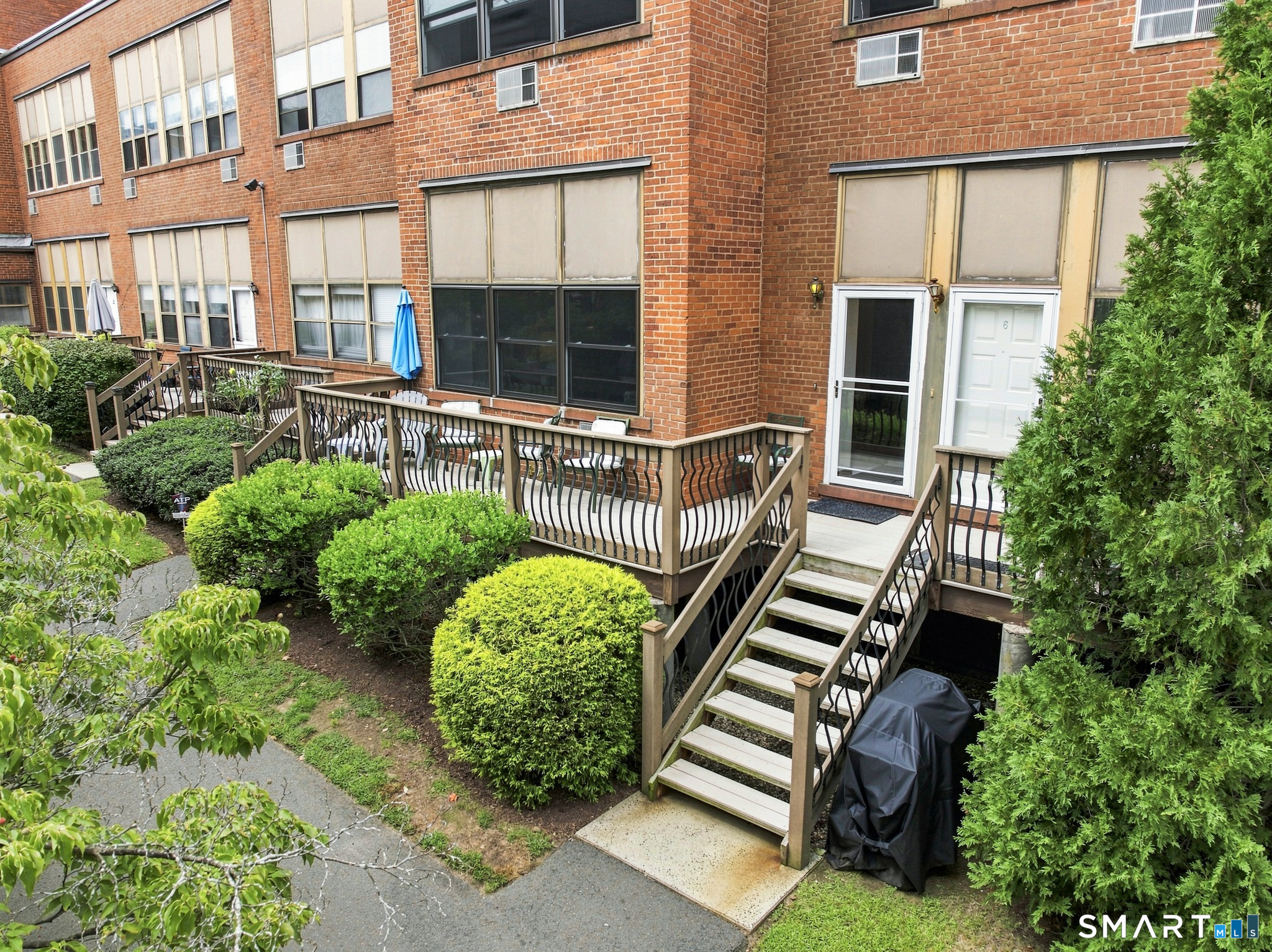 201 College 10 Street Property Photo 3