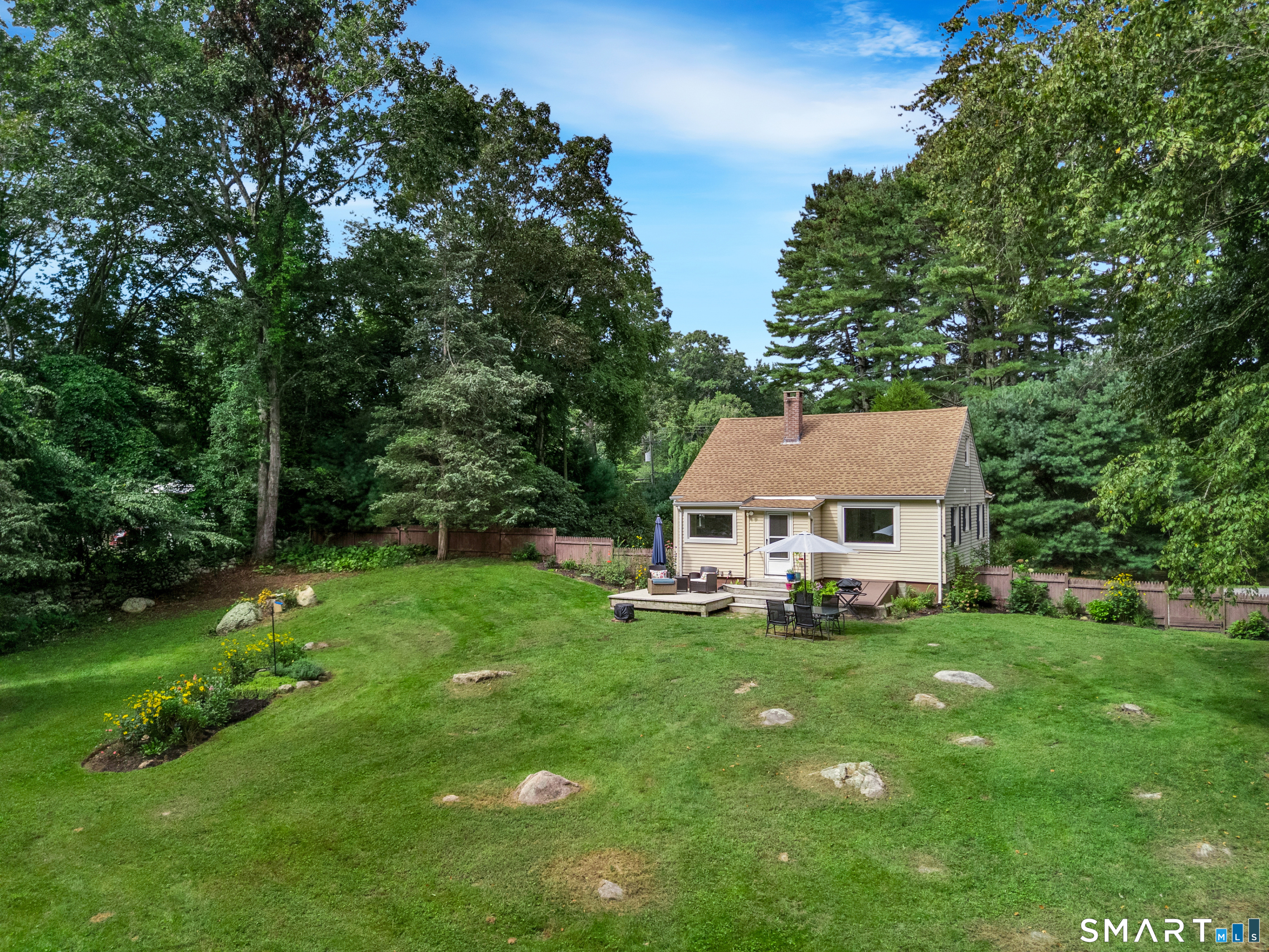 328 Stonington North Road Property Photo 5