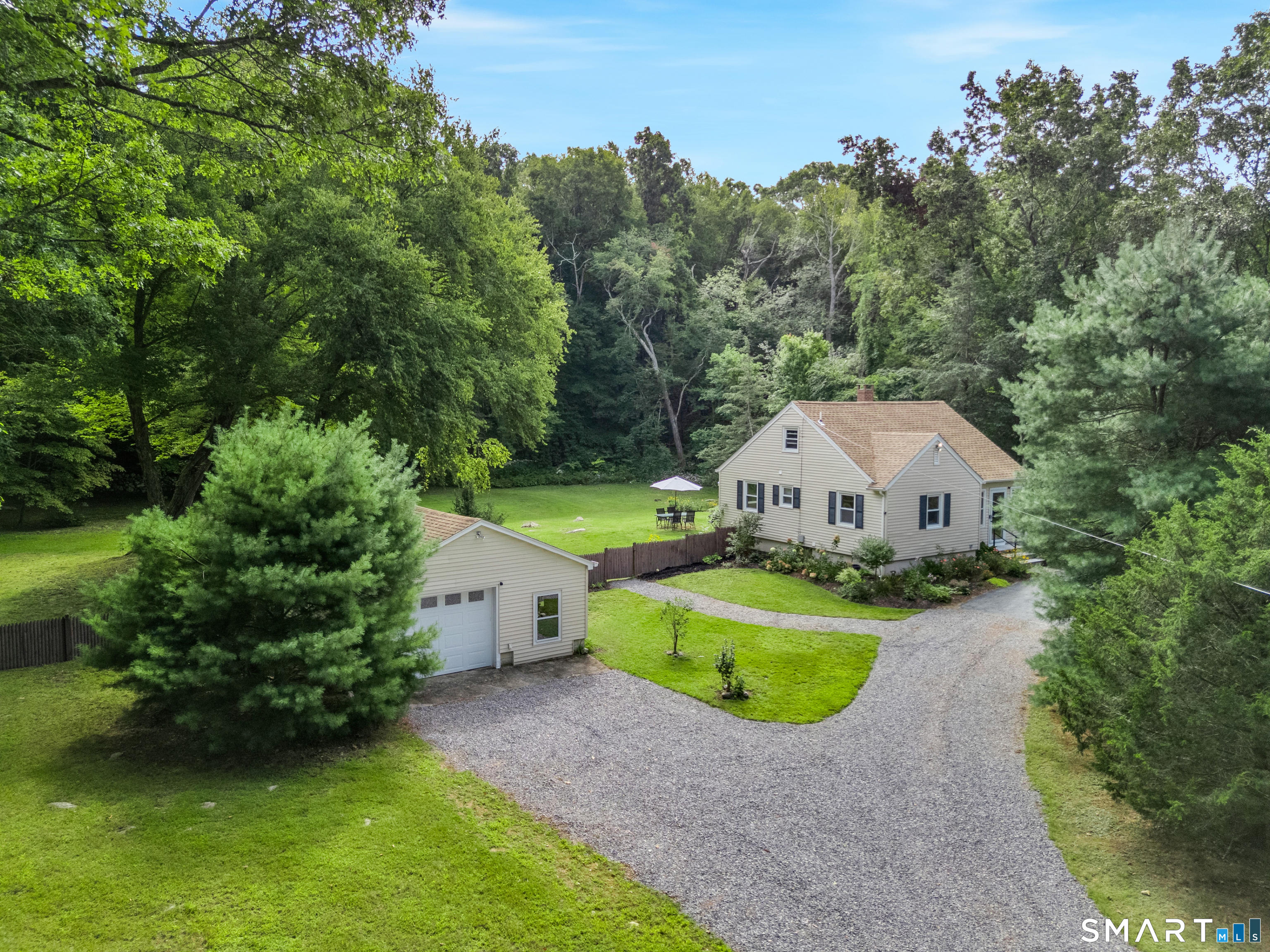 328 Stonington North Road Property Photo 7