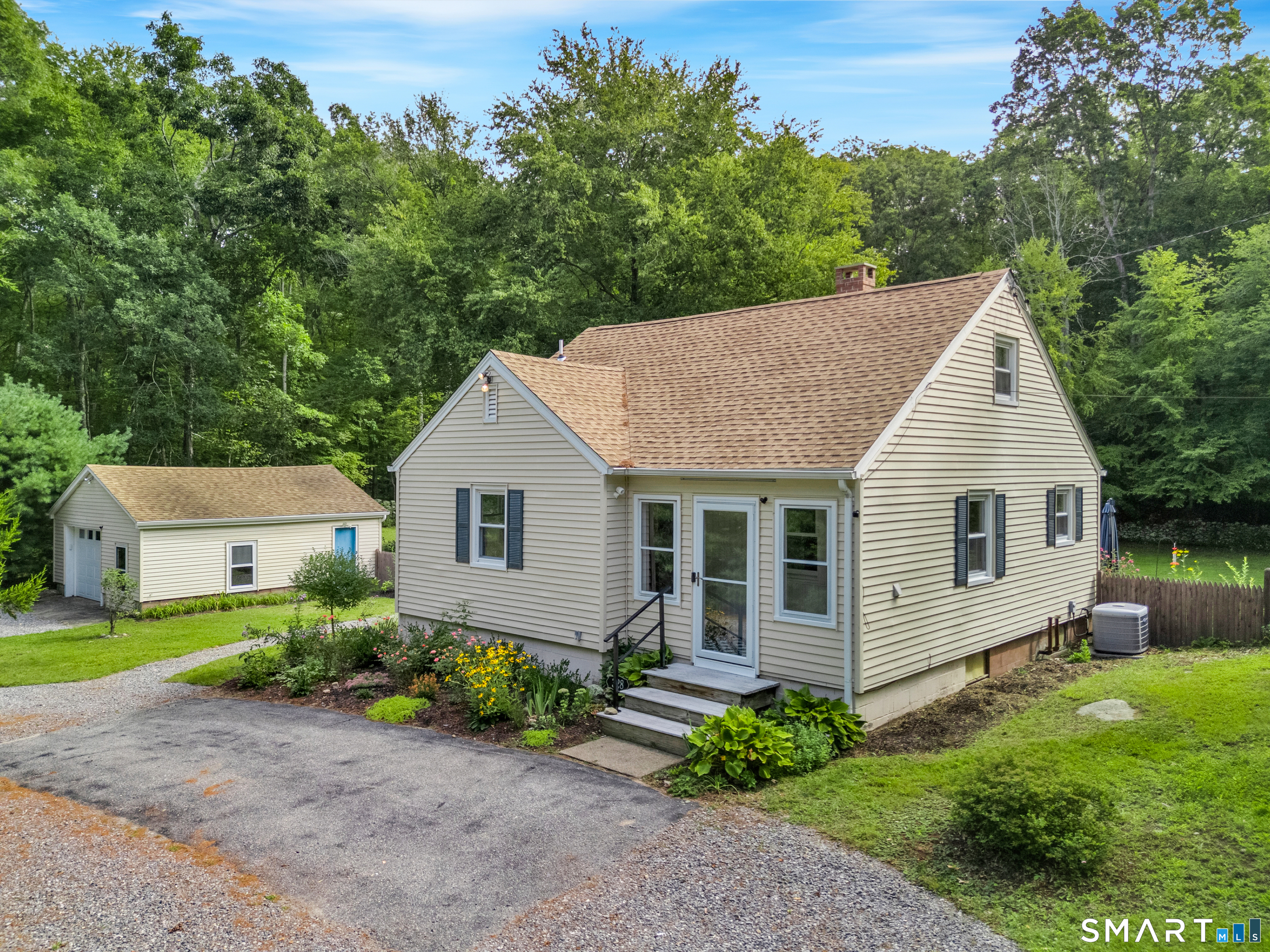 328 Stonington North Road Property Photo 8