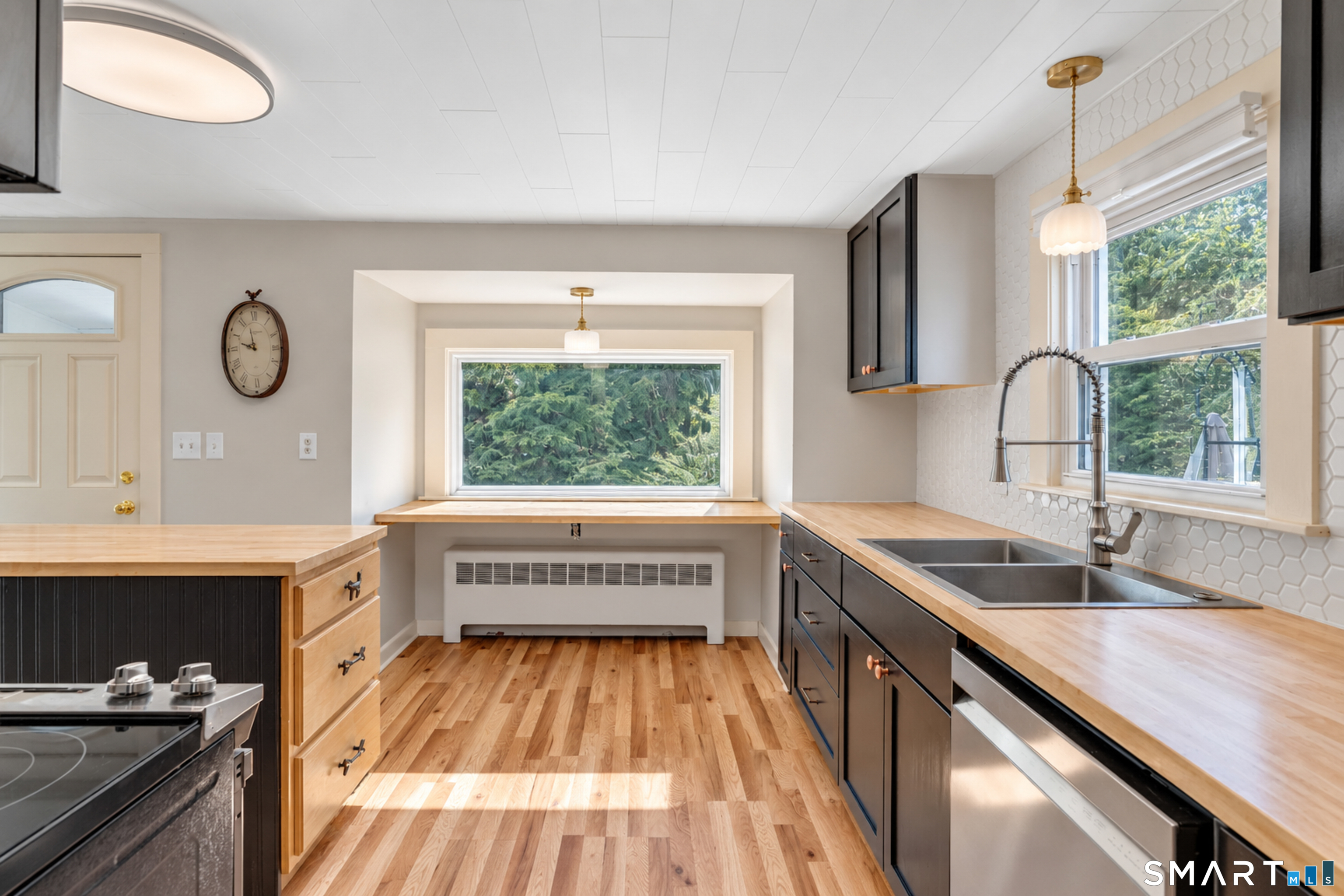 328 Stonington North Road Property Photo 16