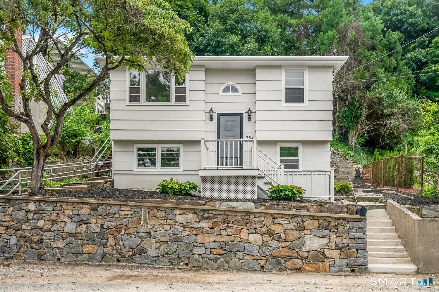 254 Myrtle Street Property Photo 1