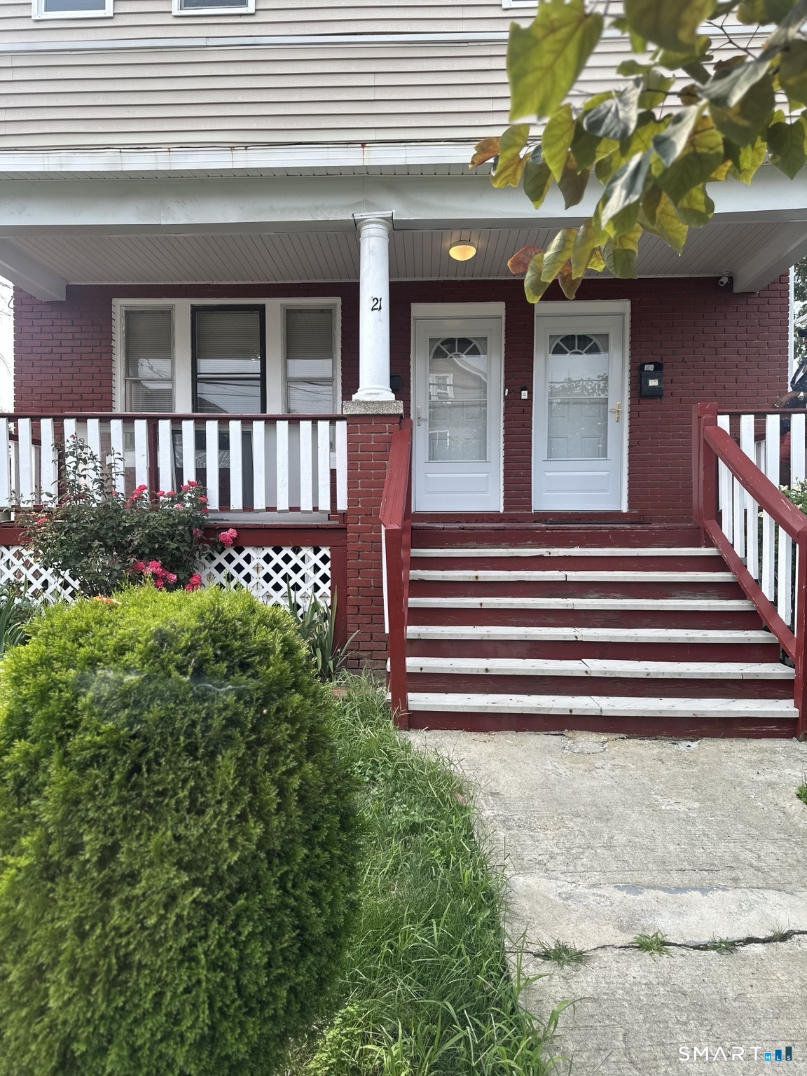 21-23 Adams Street Property Photo 1