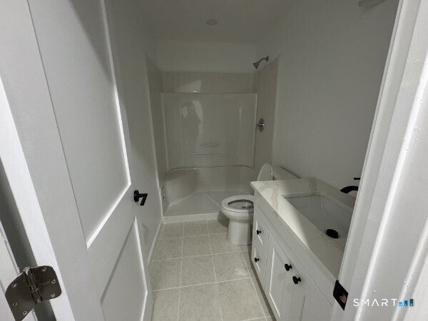 38 Golden Hill B Street Property Photo 13