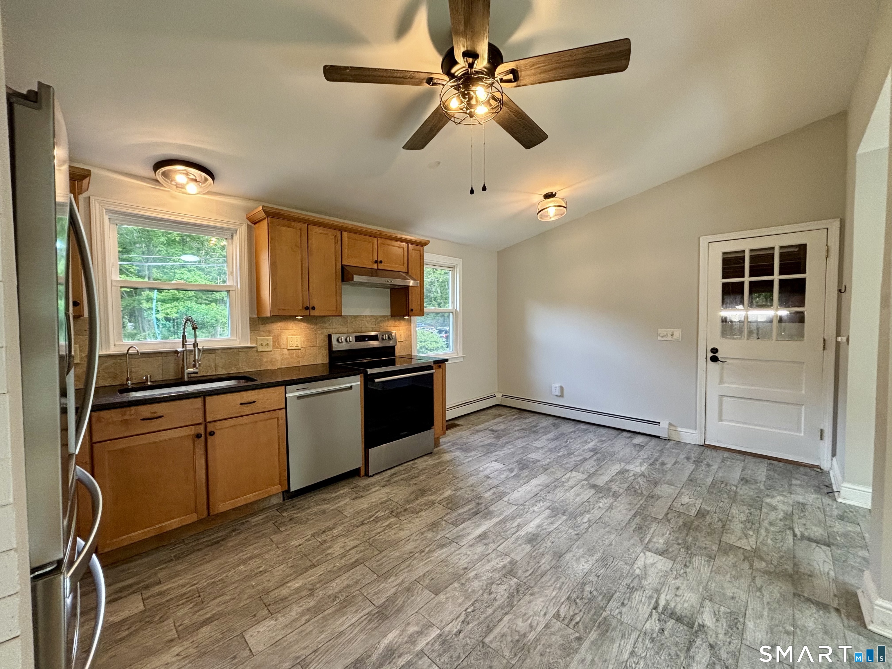 13 Black Oak Drive Property Photo 6