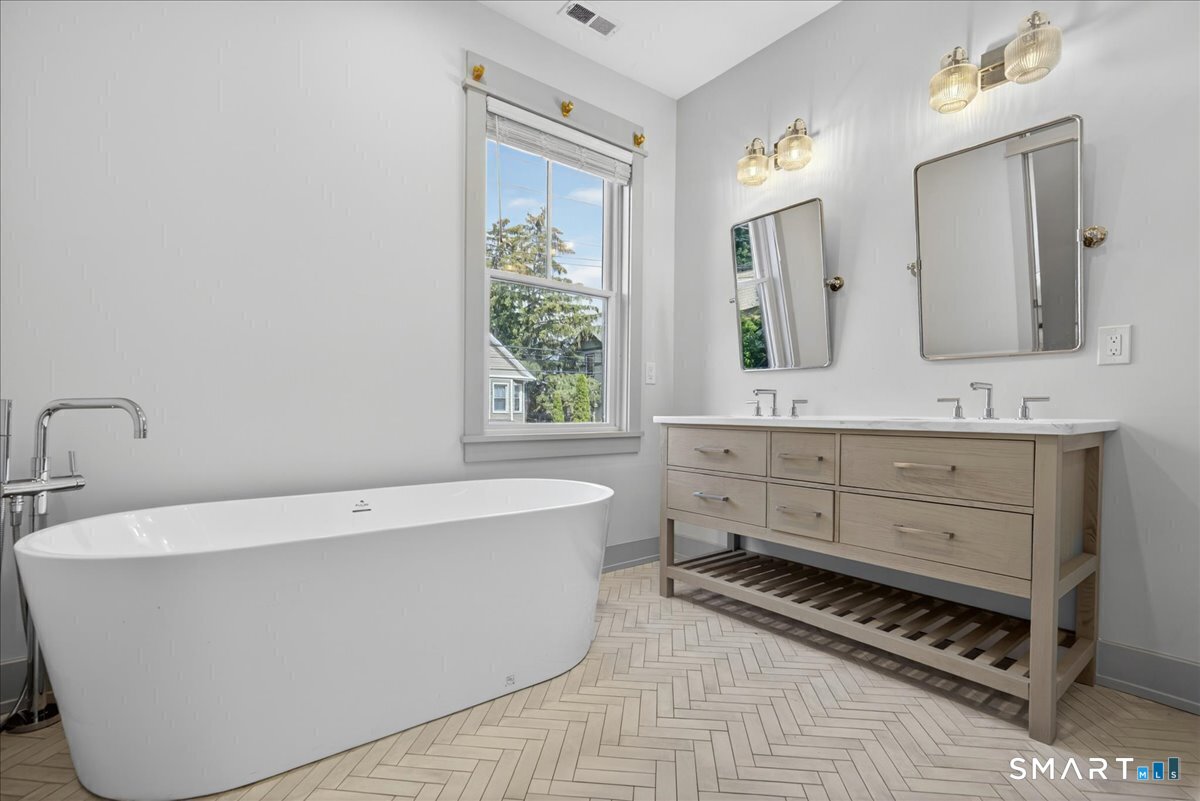79 Thorpe 79 Street Property Photo 24