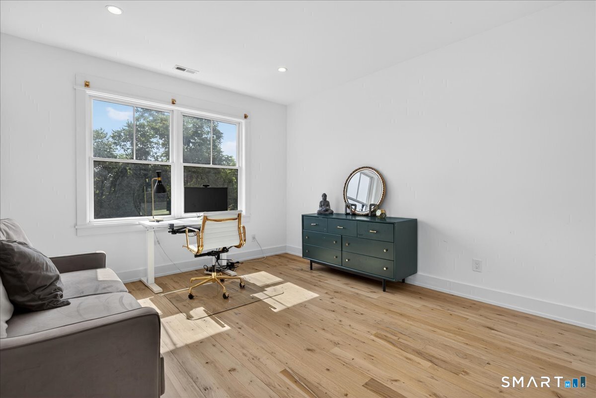 79 Thorpe 79 Street Property Photo 31