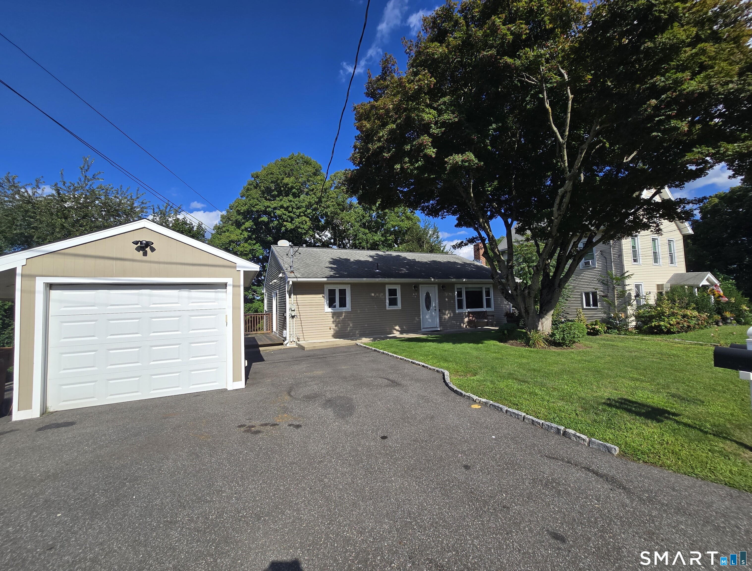 9 Lakeview Avenue Property Photo 1