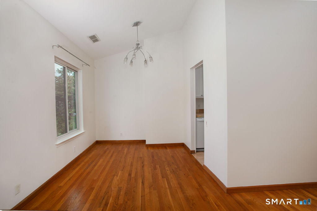 68 Lawson 68 Lane Property Photo 3