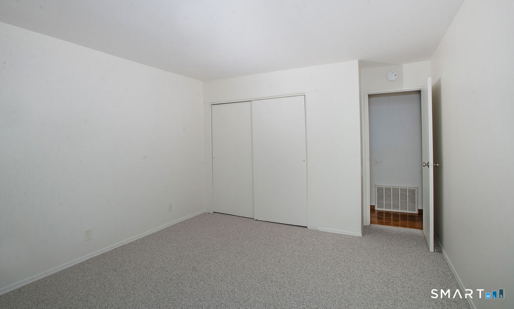 68 Lawson 68 Lane Property Photo 7