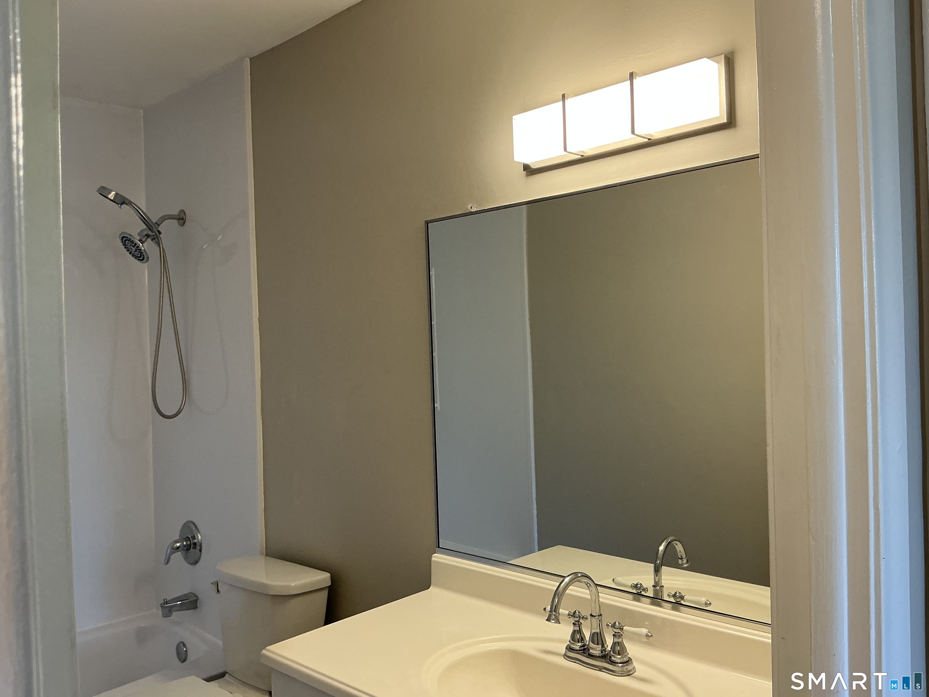2315 Cromwell Hills 2315 Drive Property Photo 13
