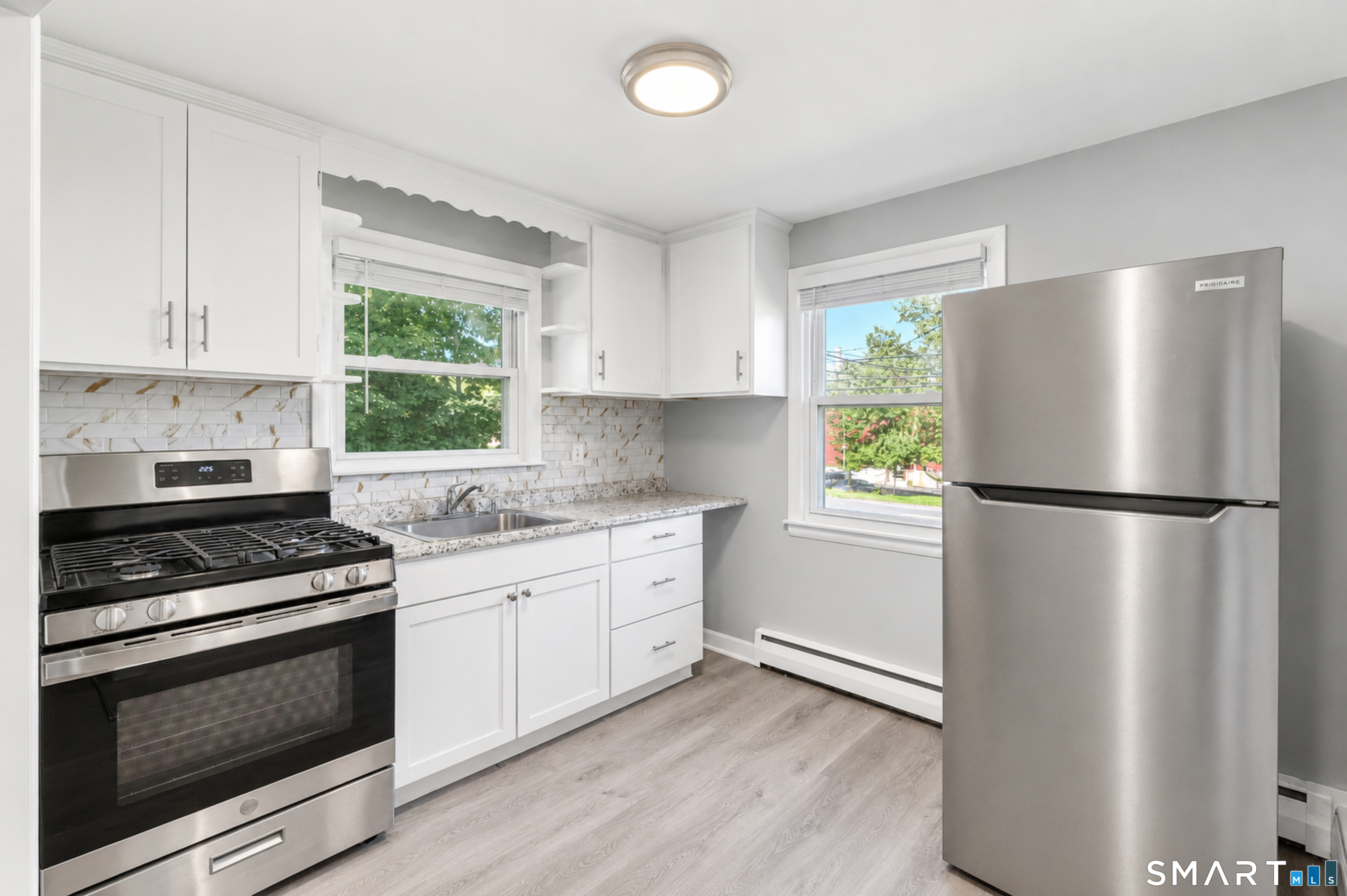 51 Forbes Street Property Photo 7