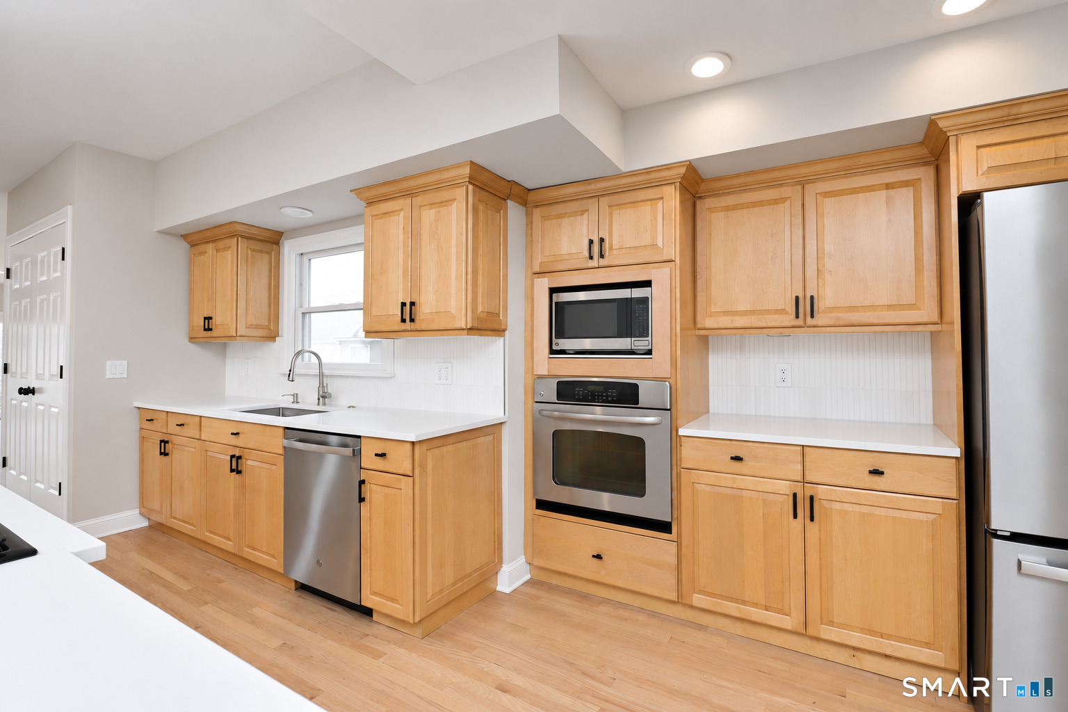 12 Center Street Property Photo 8
