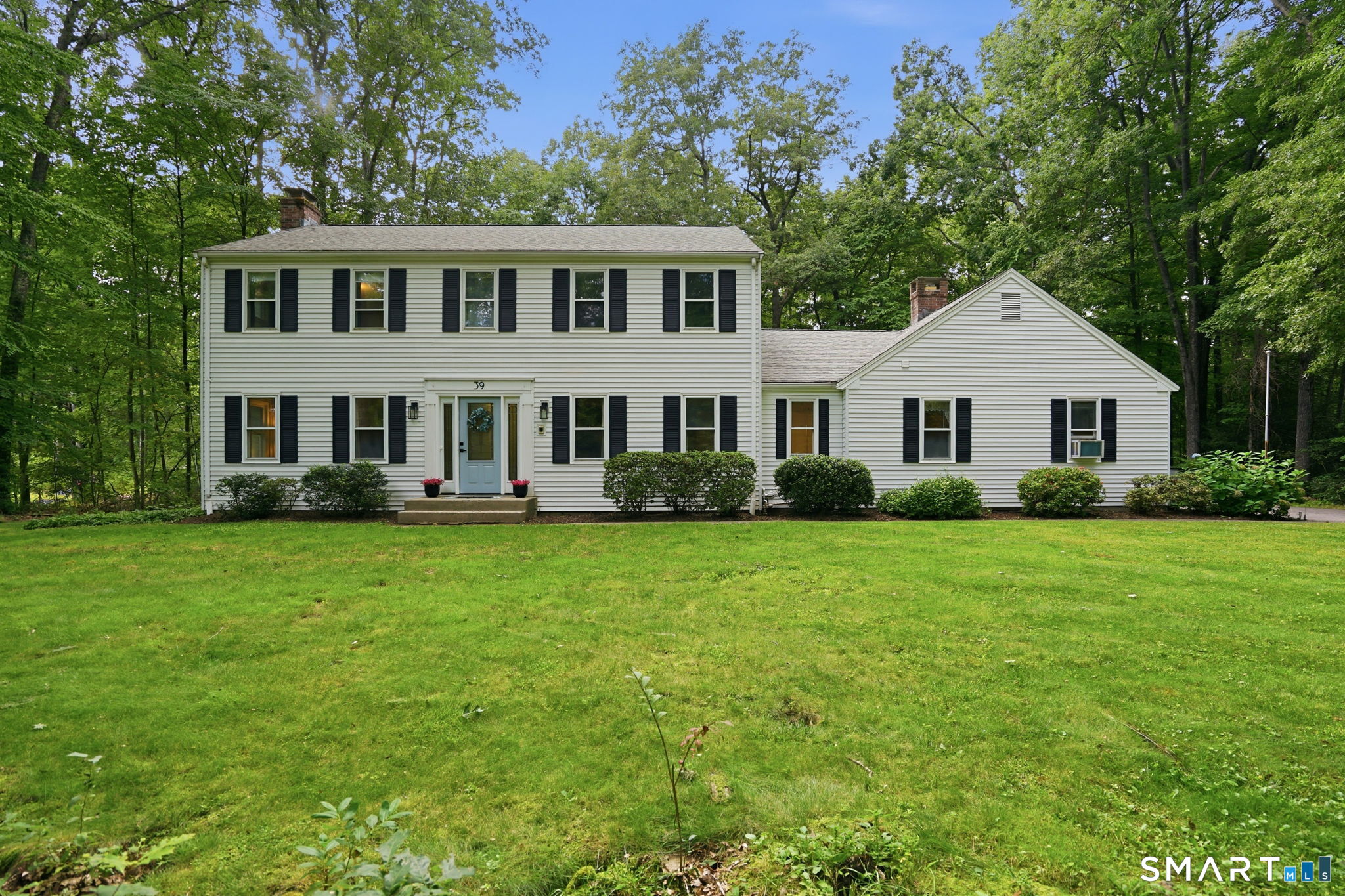 39 Laurel Lane Property Photo 1