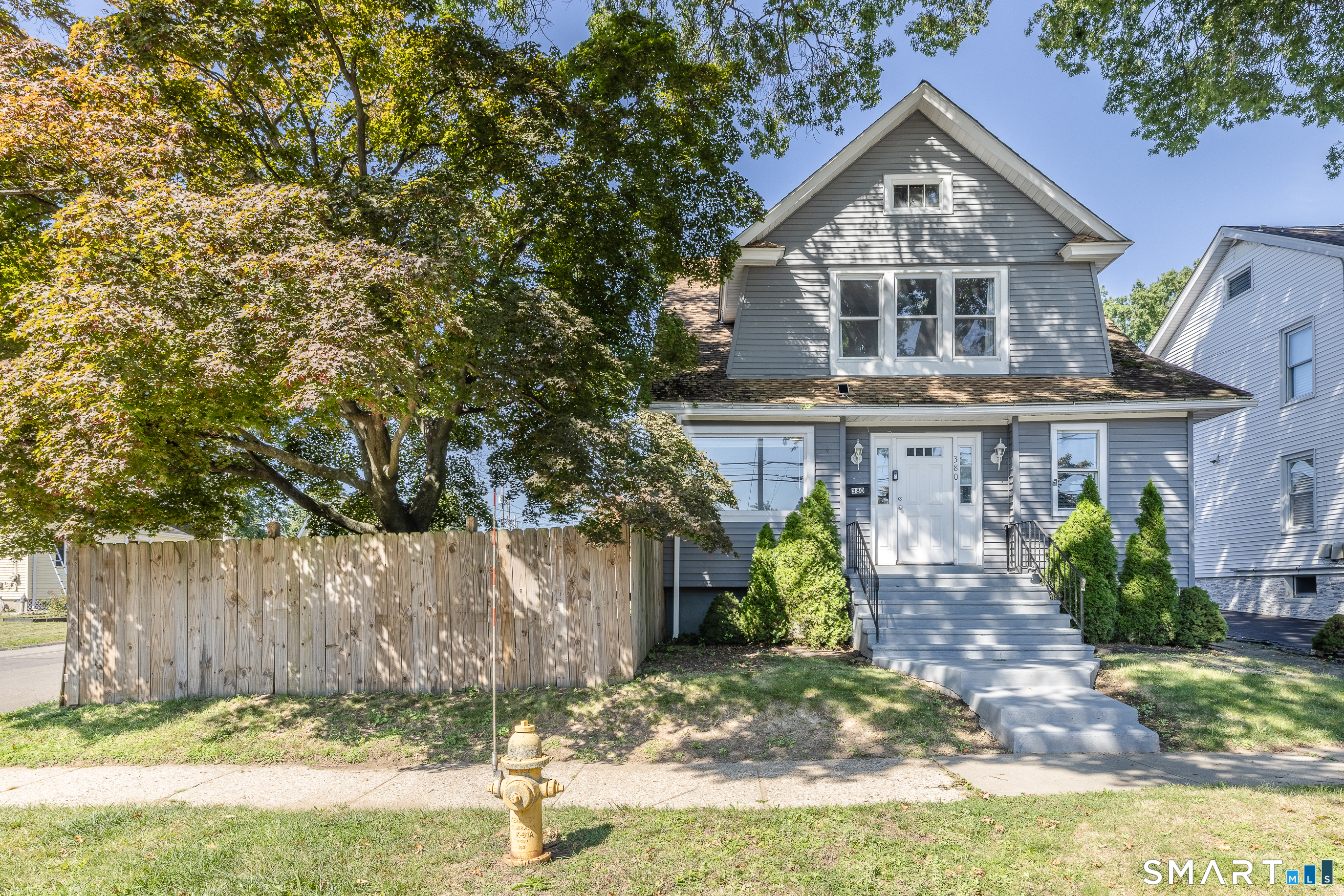 380 Rockwell Avenue Property Photo 2