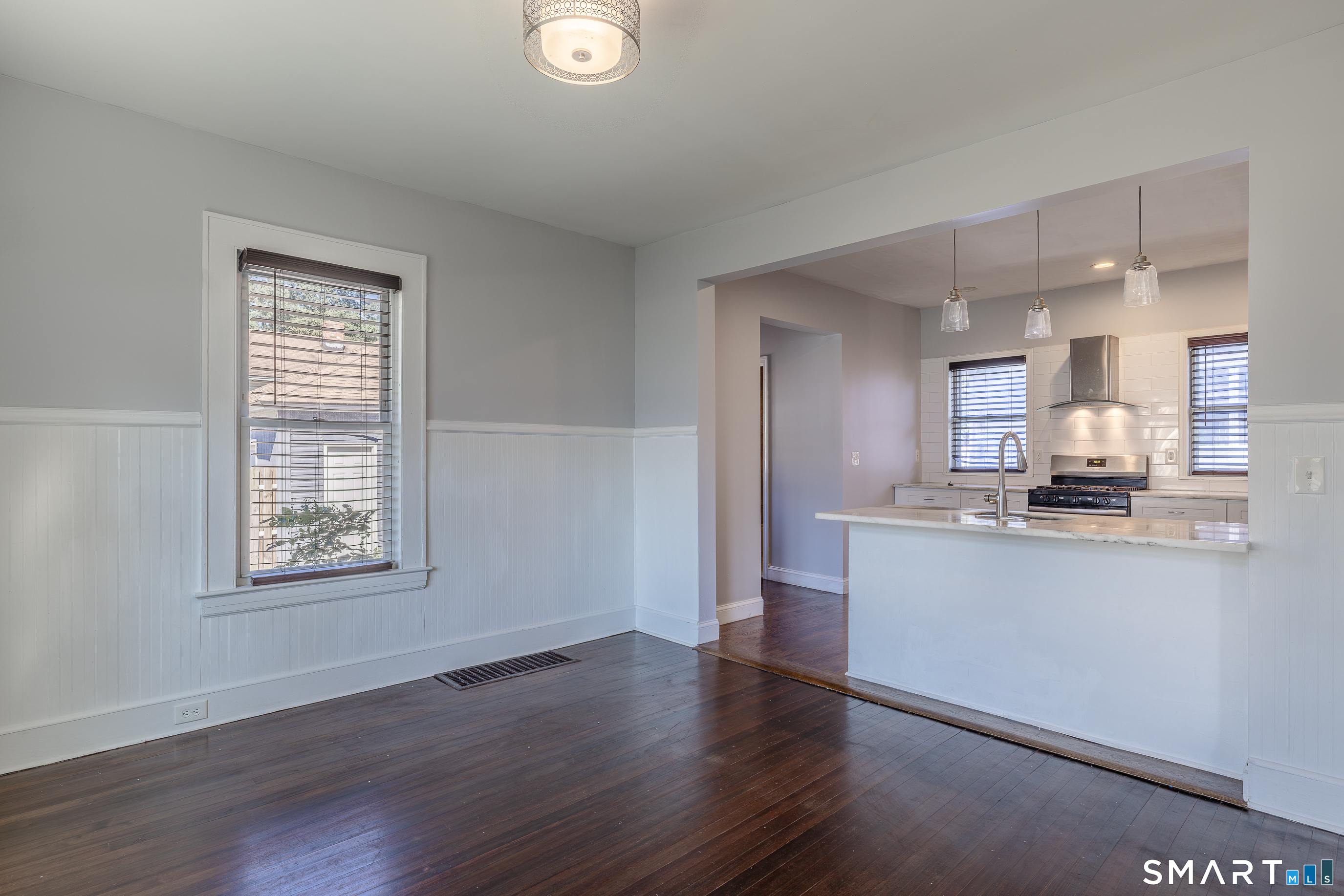 380 Rockwell Avenue Property Photo 11