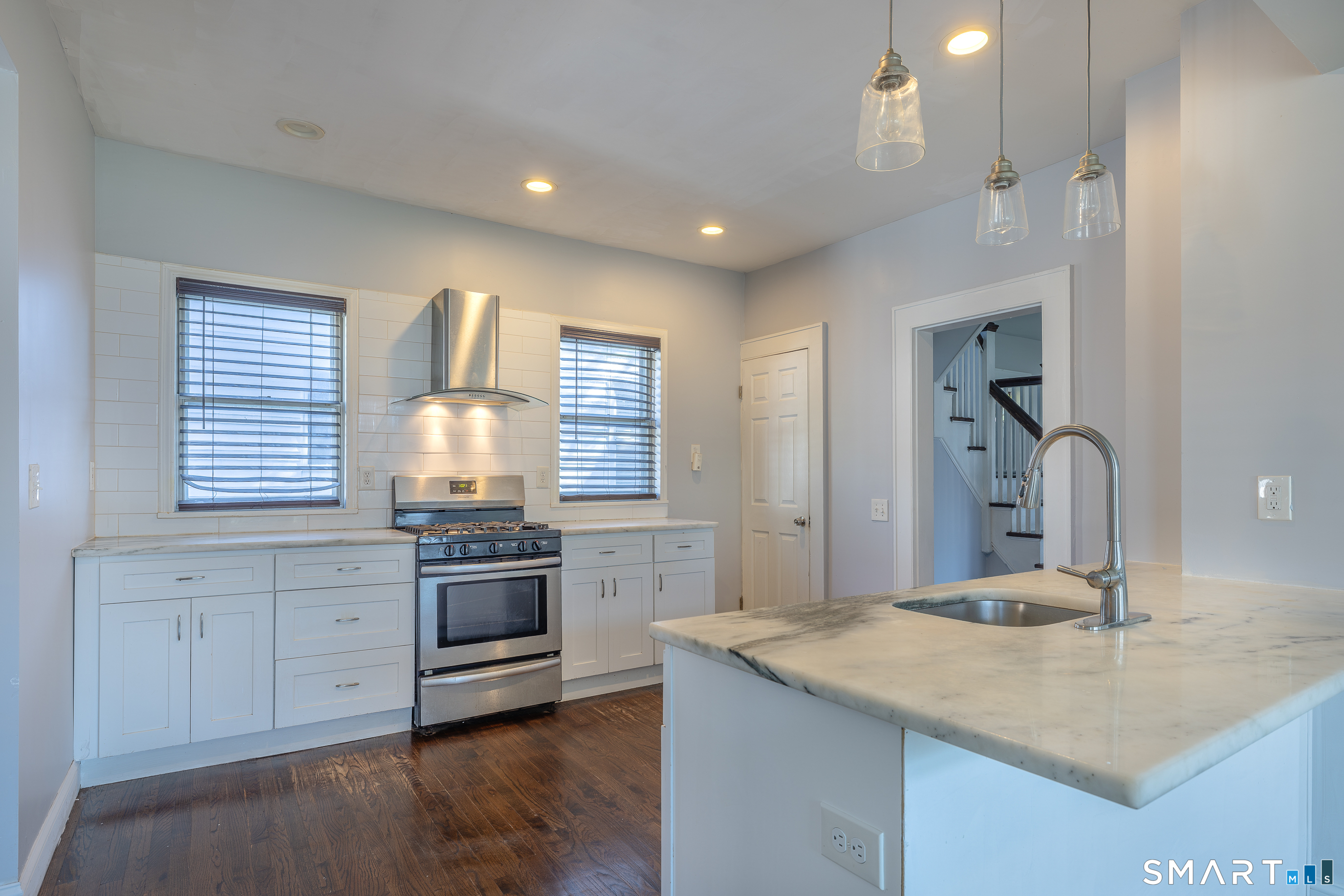 380 Rockwell Avenue Property Photo 12