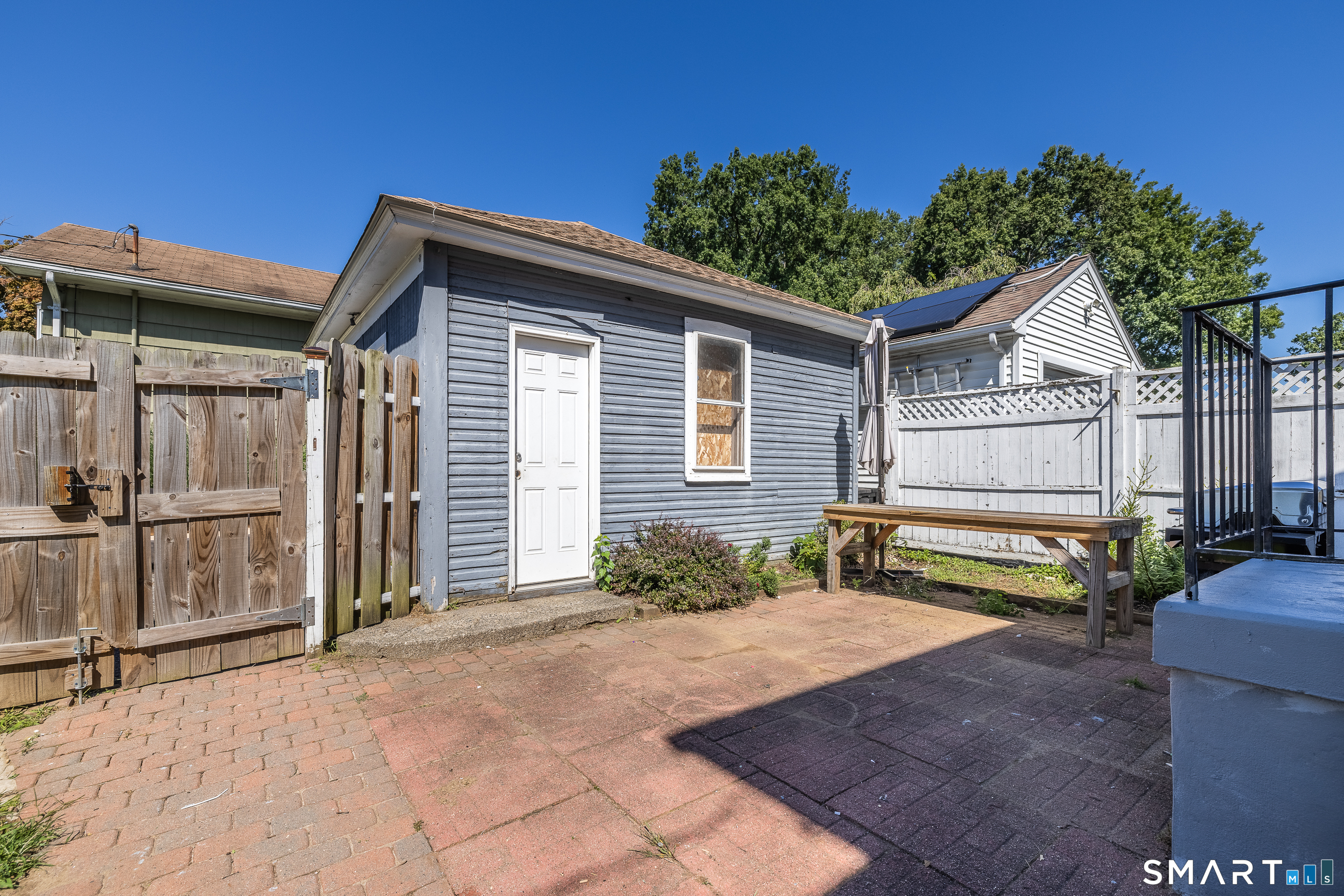 380 Rockwell Avenue Property Photo 23