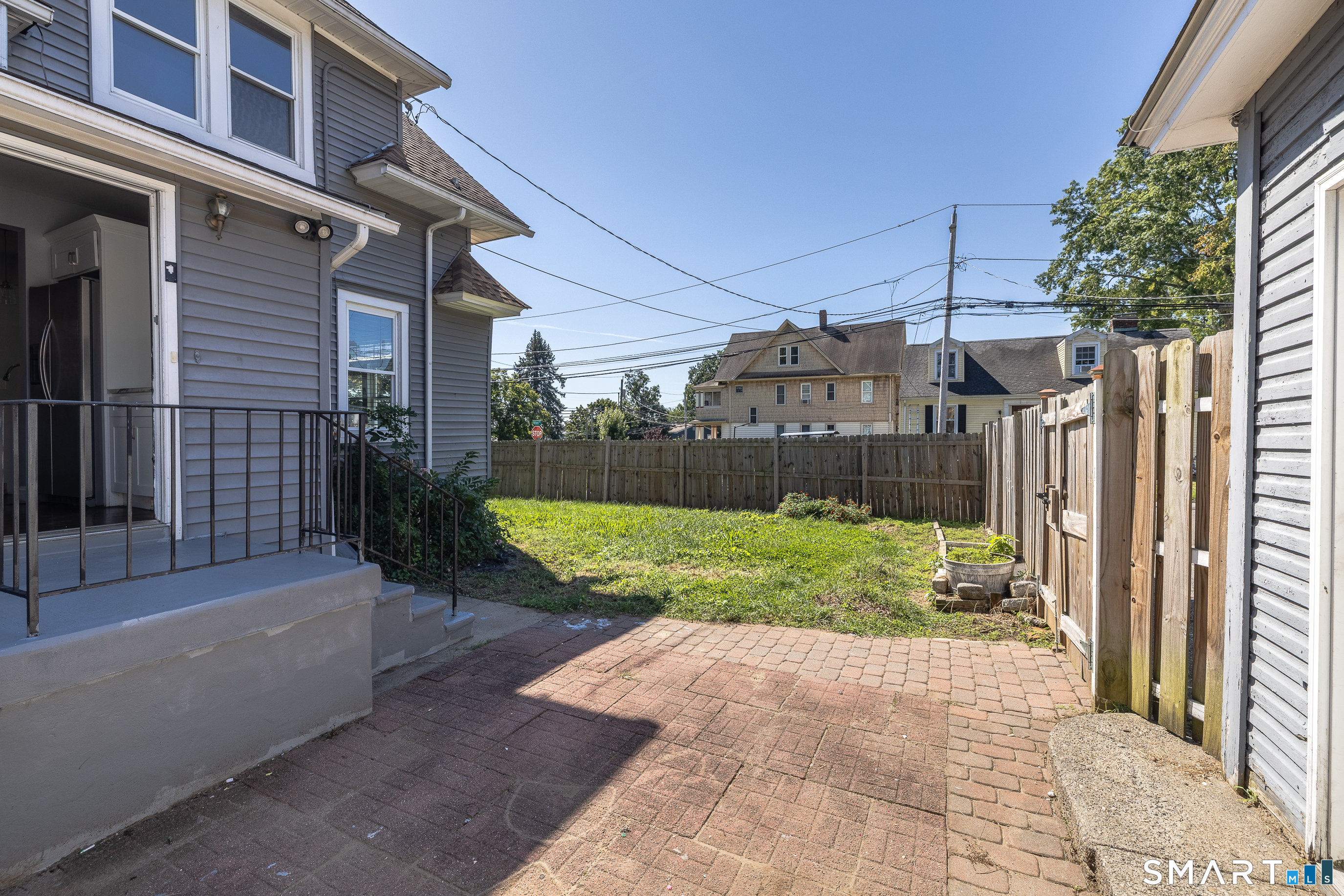 380 Rockwell Avenue Property Photo 24