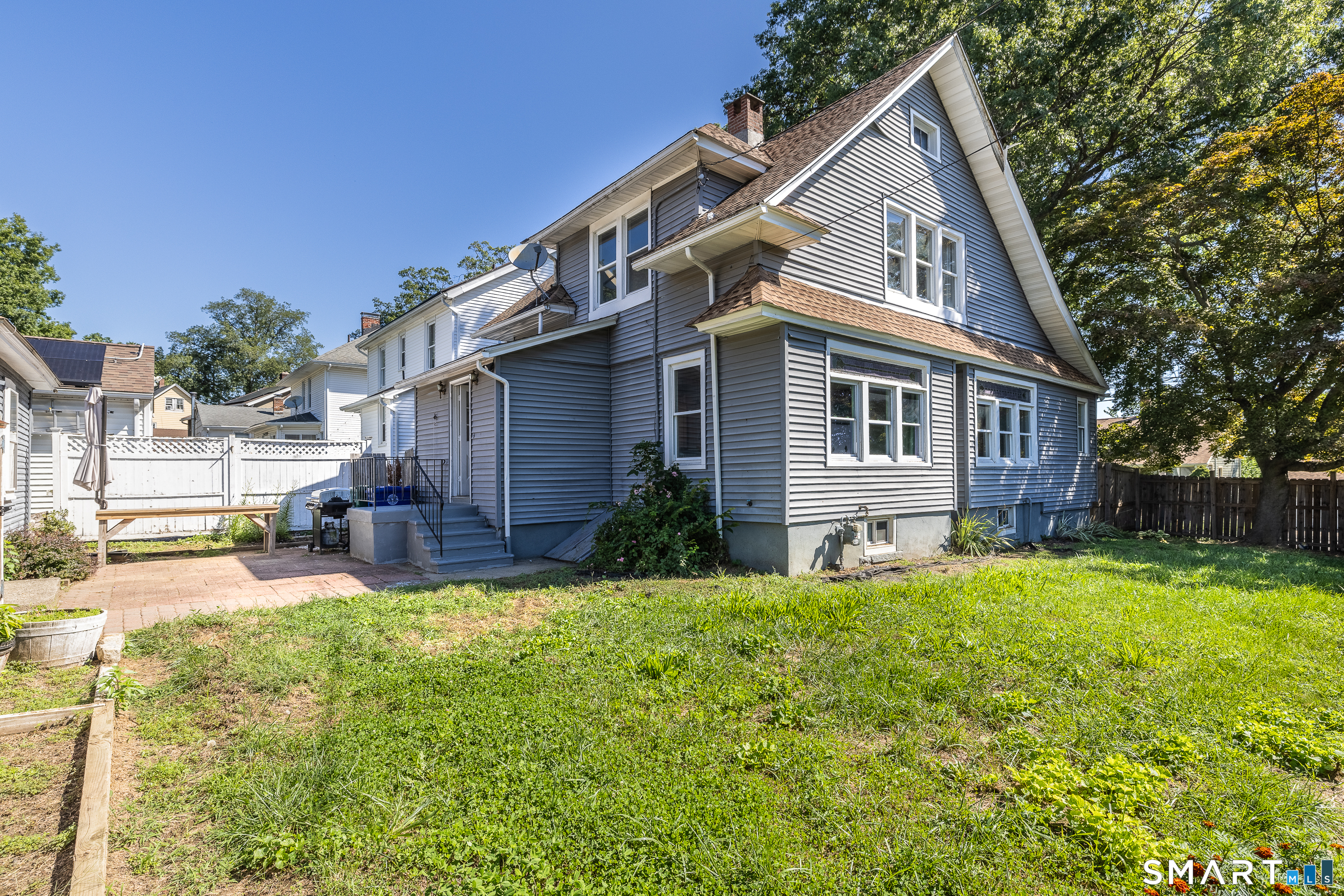 380 Rockwell Avenue Property Photo 25