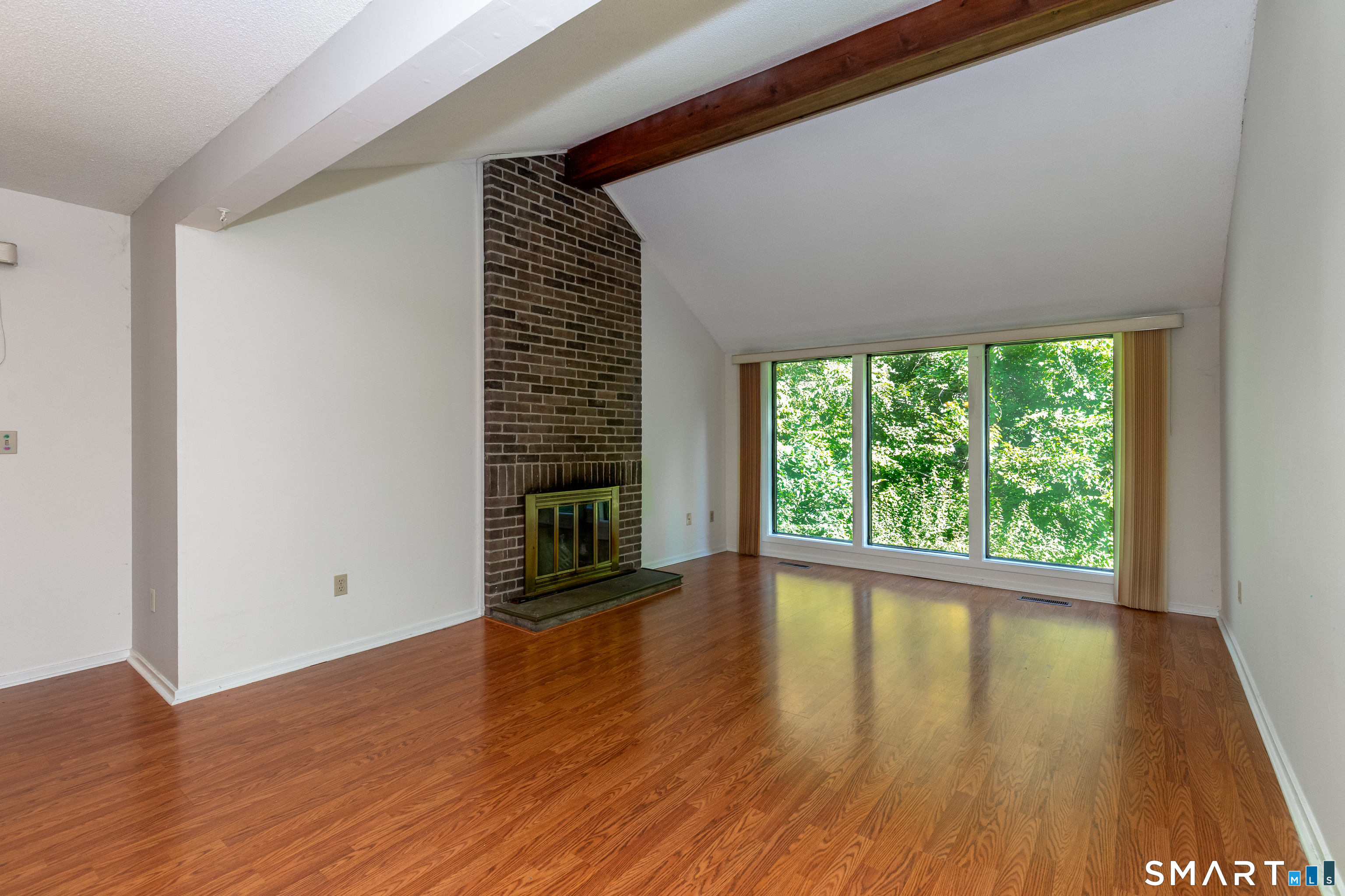 5 Alder 84a Court Property Photo 6
