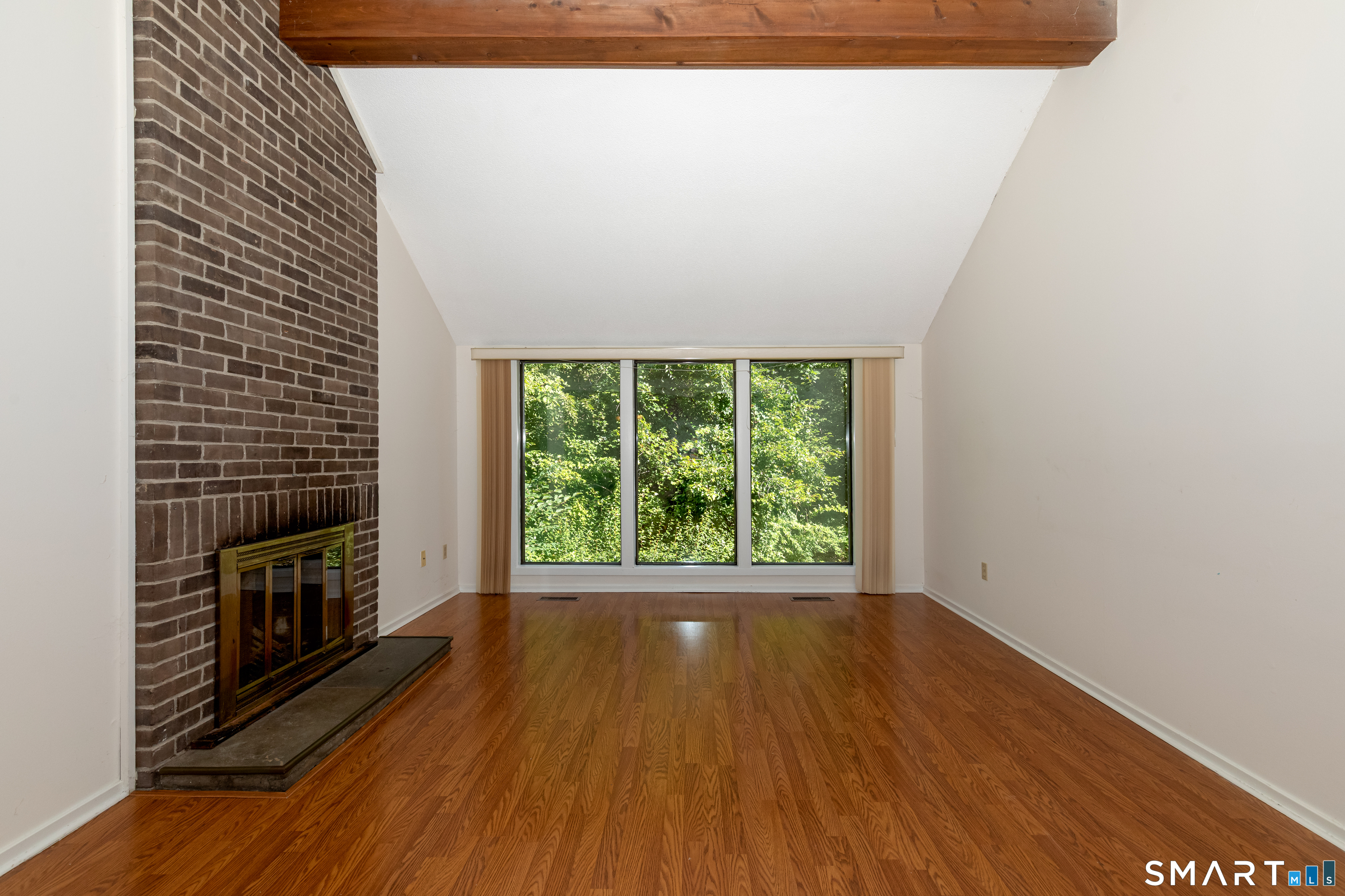 5 Alder 84a Court Property Photo 9