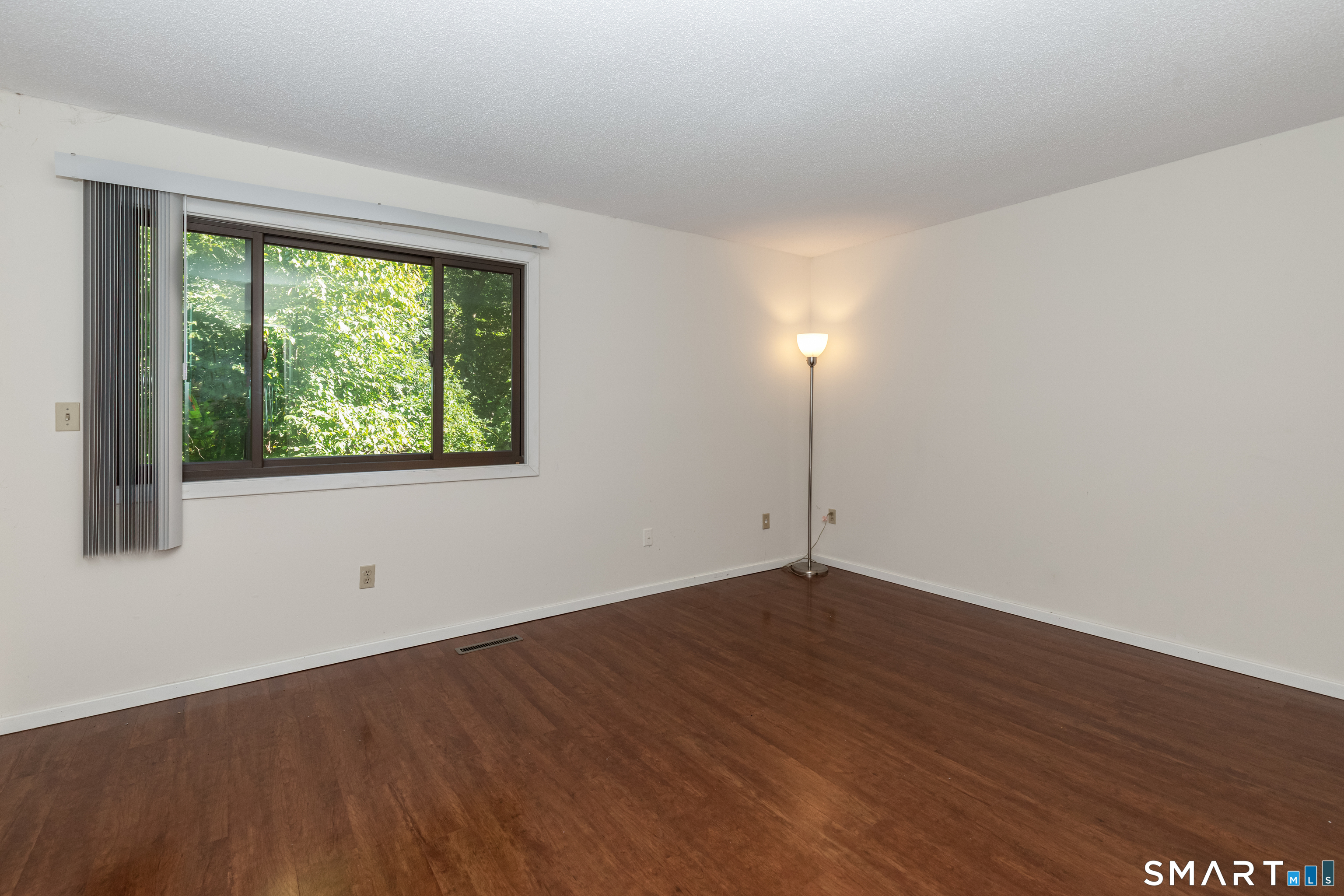 5 Alder 84a Court Property Photo 14