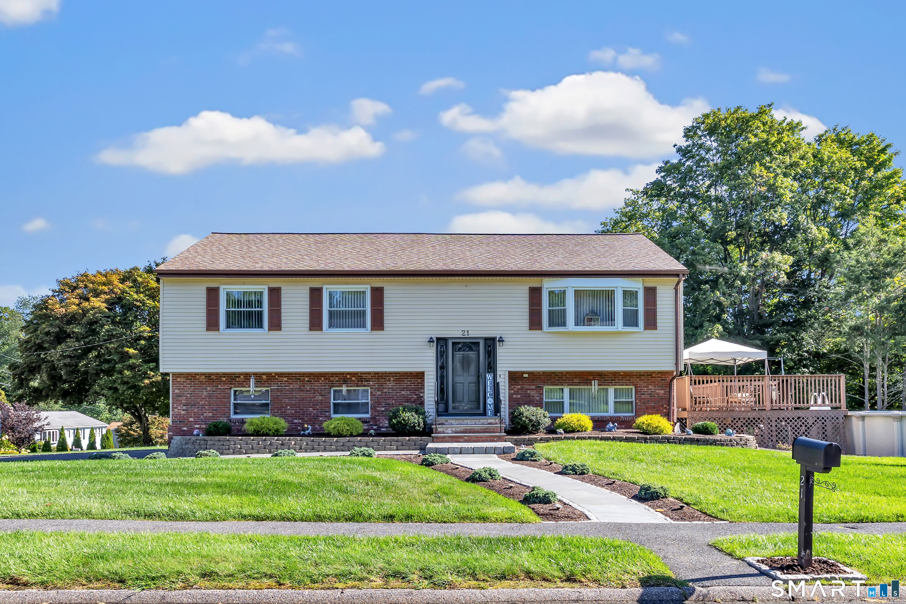 21 Bear Path Drive Property Photo 1