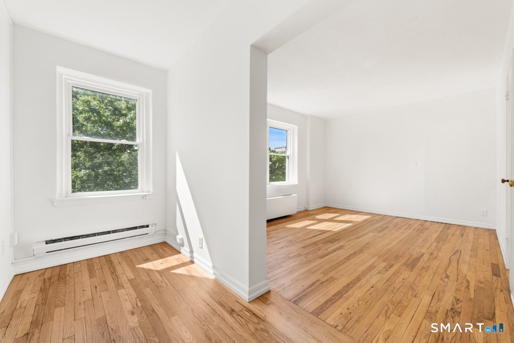 124 Woodside 3d Green Property Photo 2