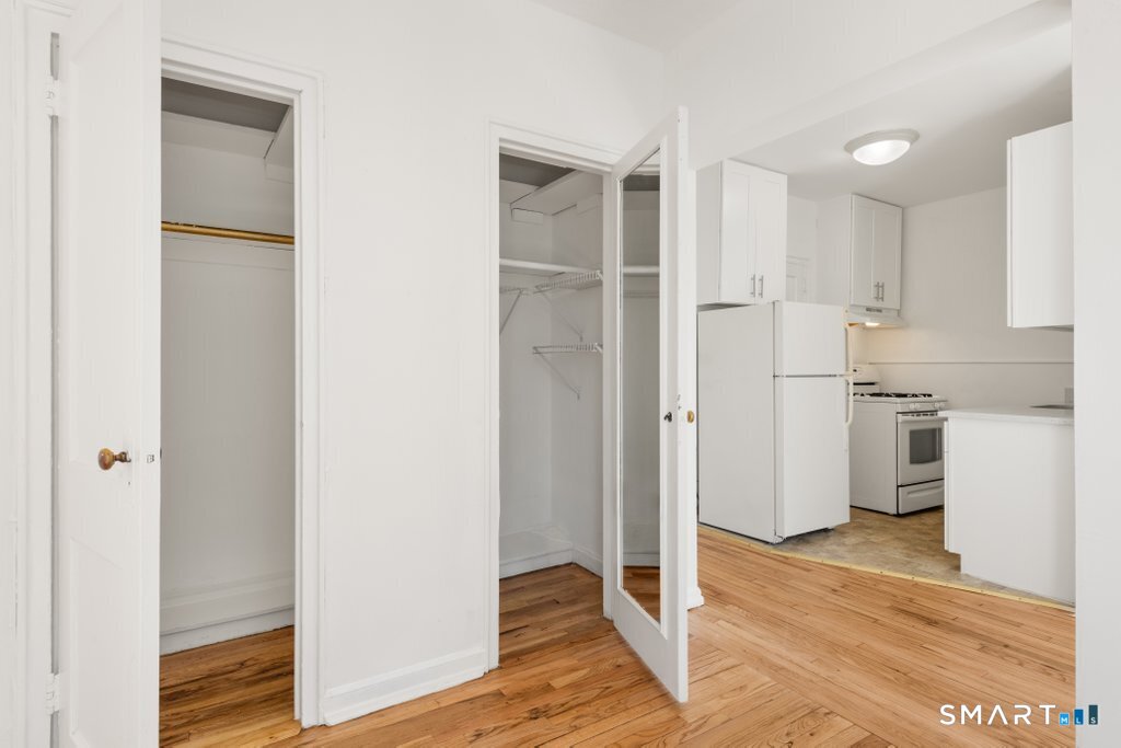 124 Woodside 3d Green Property Photo 7