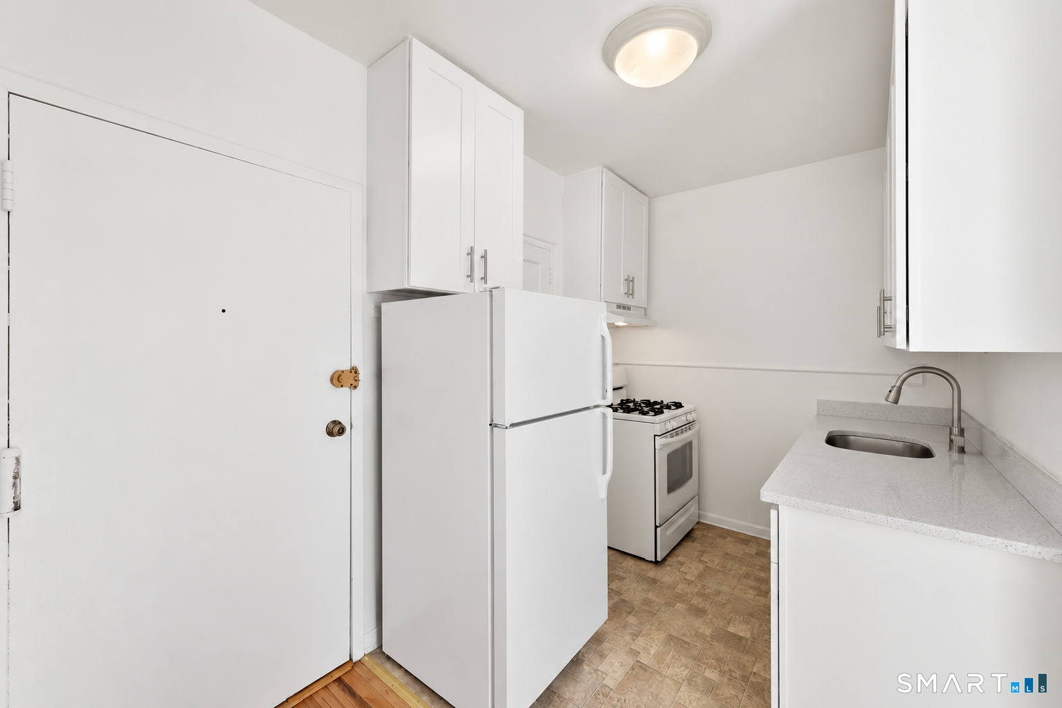 124 Woodside 3d Green Property Photo 10