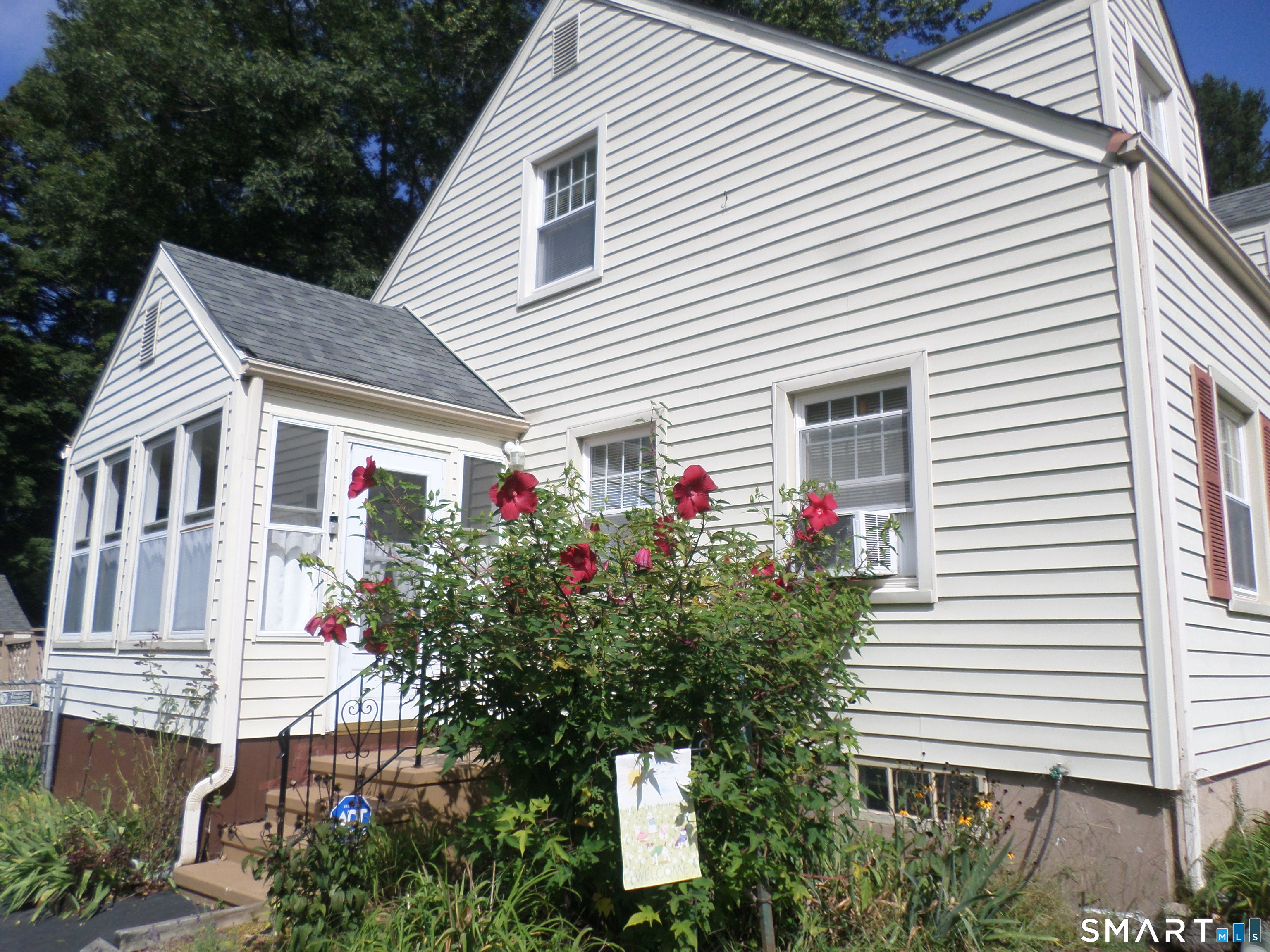 200 Highland Avenue Property Photo 3