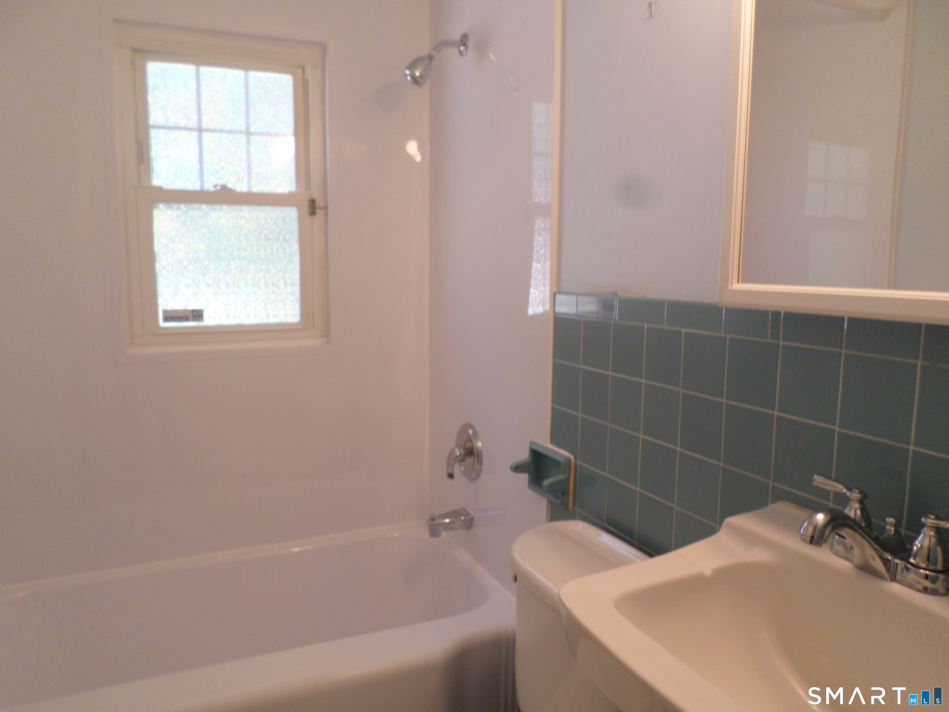 200 Highland Avenue Property Photo 11